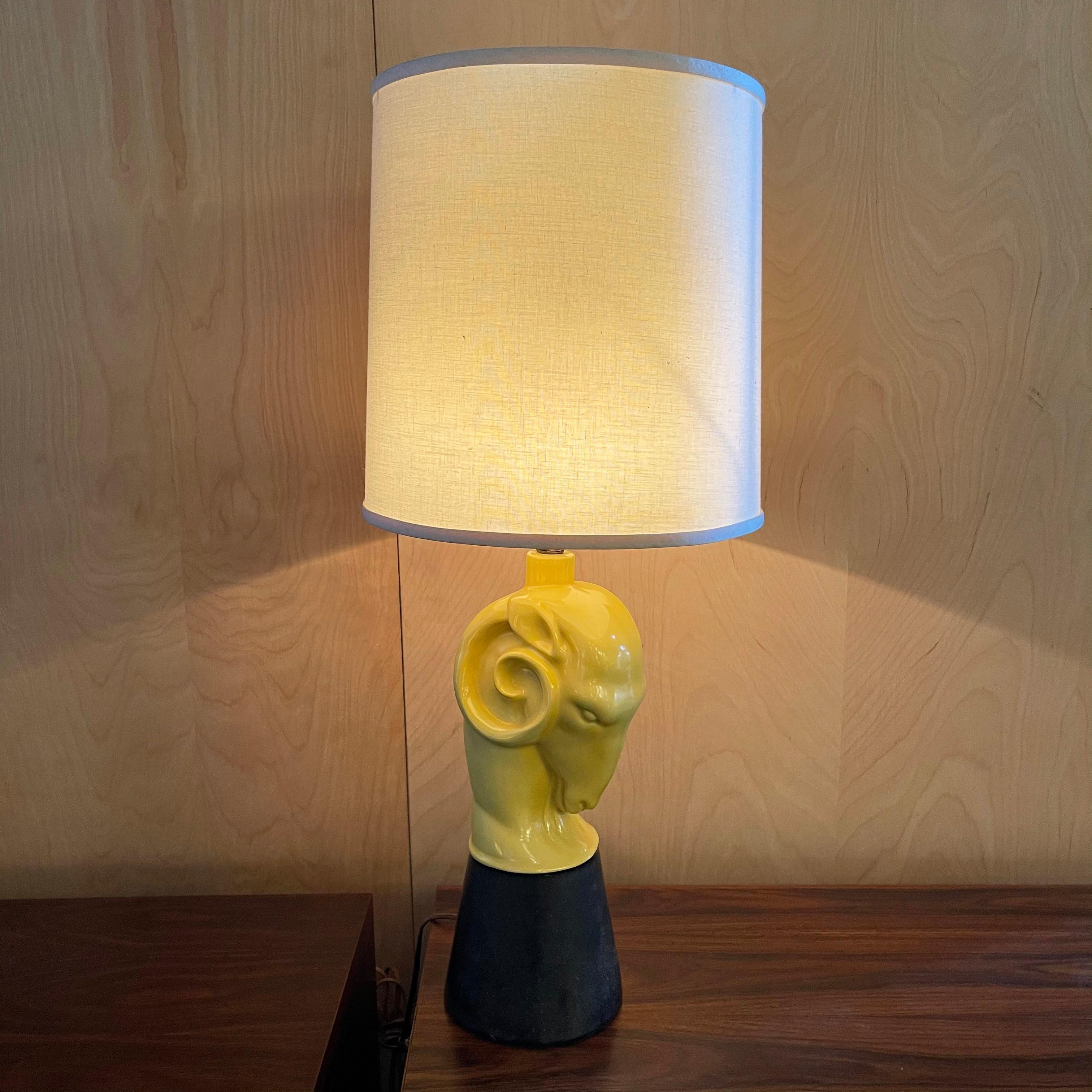 American Hollywood Regency Yellow Ceramic Ram's Head Table Lamp