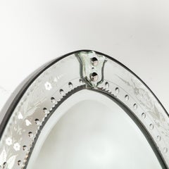 Hollywood Reverse Etched Venetian & Chain Beveled Glass Mirror con dettagli floreali