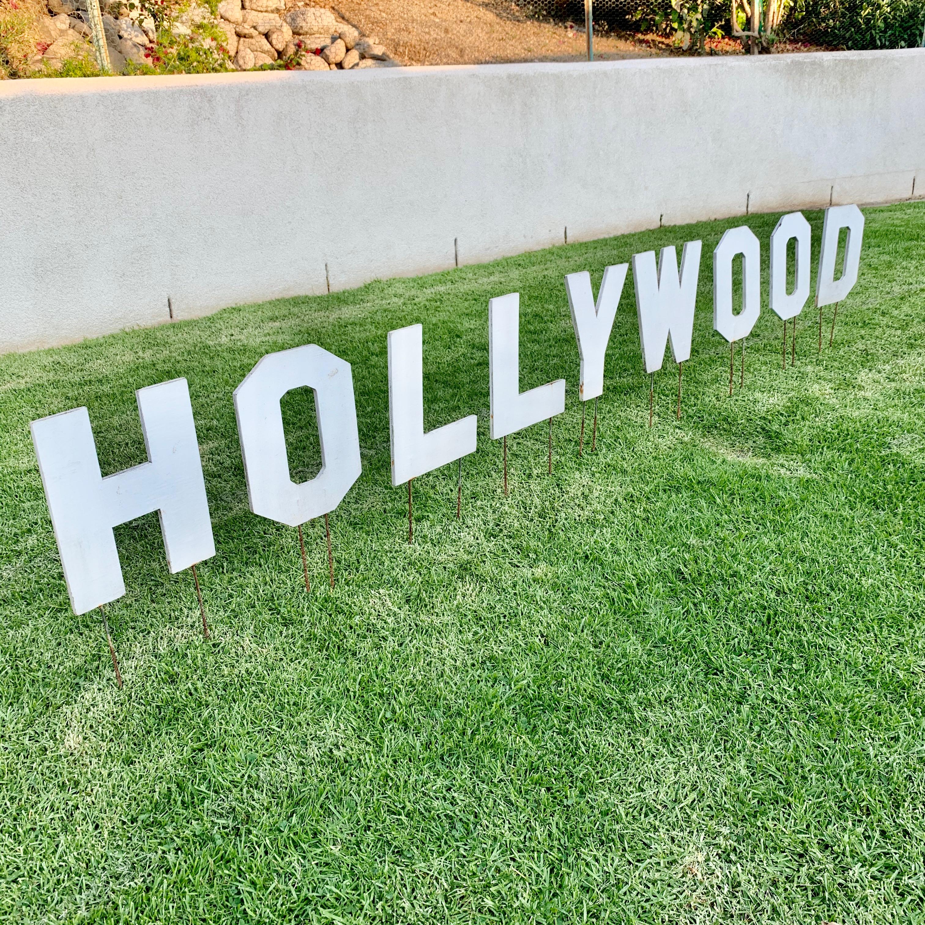 Hollywood signiertes Künstlermodell (amerikanisch) im Angebot