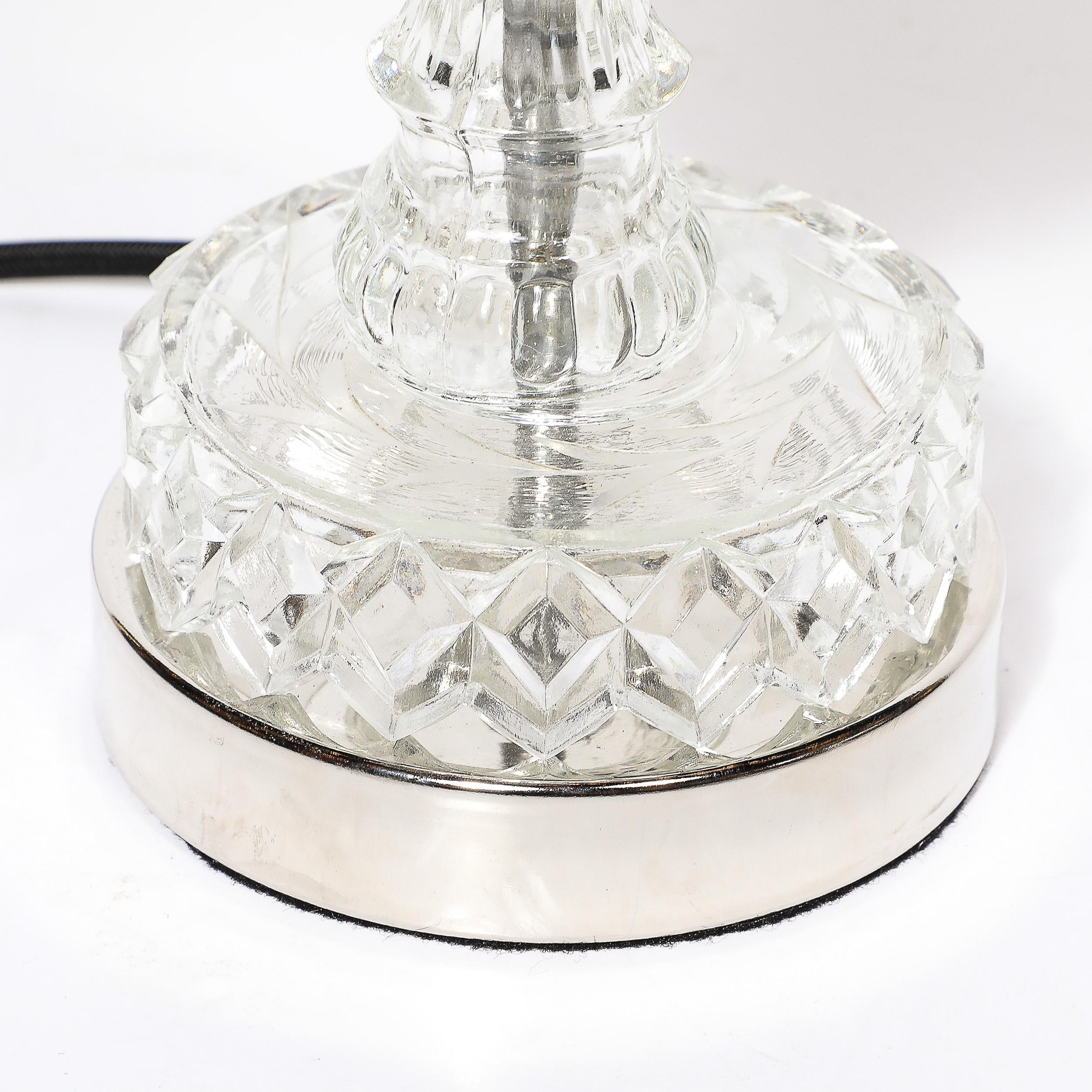 Hollywood Style Cut & Pressed Murano Glass Leaf Form Table Lamp W/ Etched Detail In Excellent Condition For Sale In New York, NY