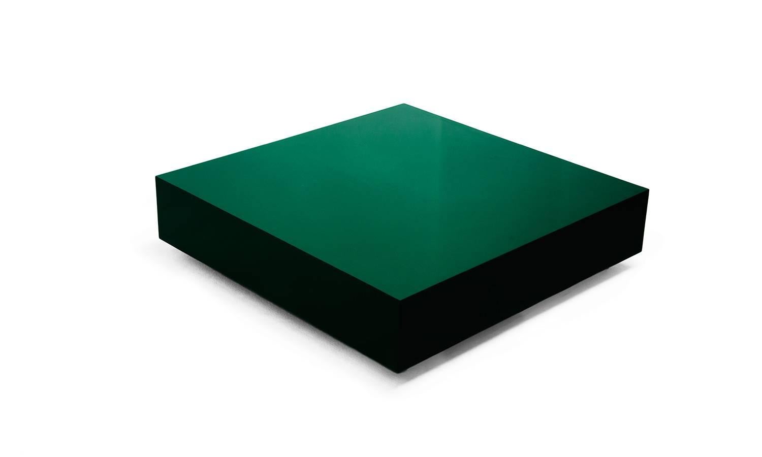 21st Century Art Deco High Gloss Square Memorial Coffee Table Handcrafted Custom In New Condition For Sale In Madrid, ES