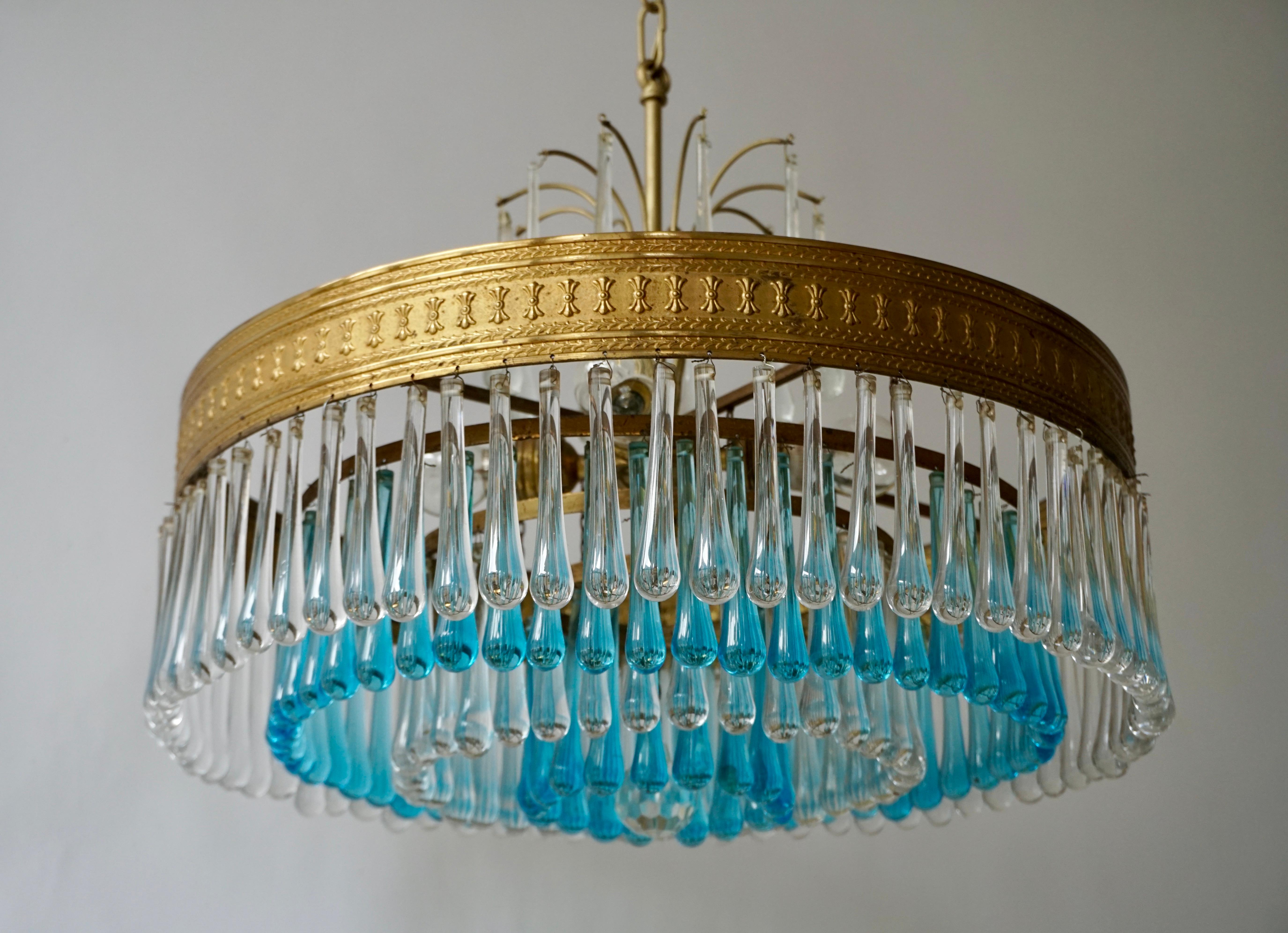 Hollywood Teardrop and Crystal Ball Chandelier with Brass and Hand Blown Glass In Good Condition For Sale In Antwerp, BE