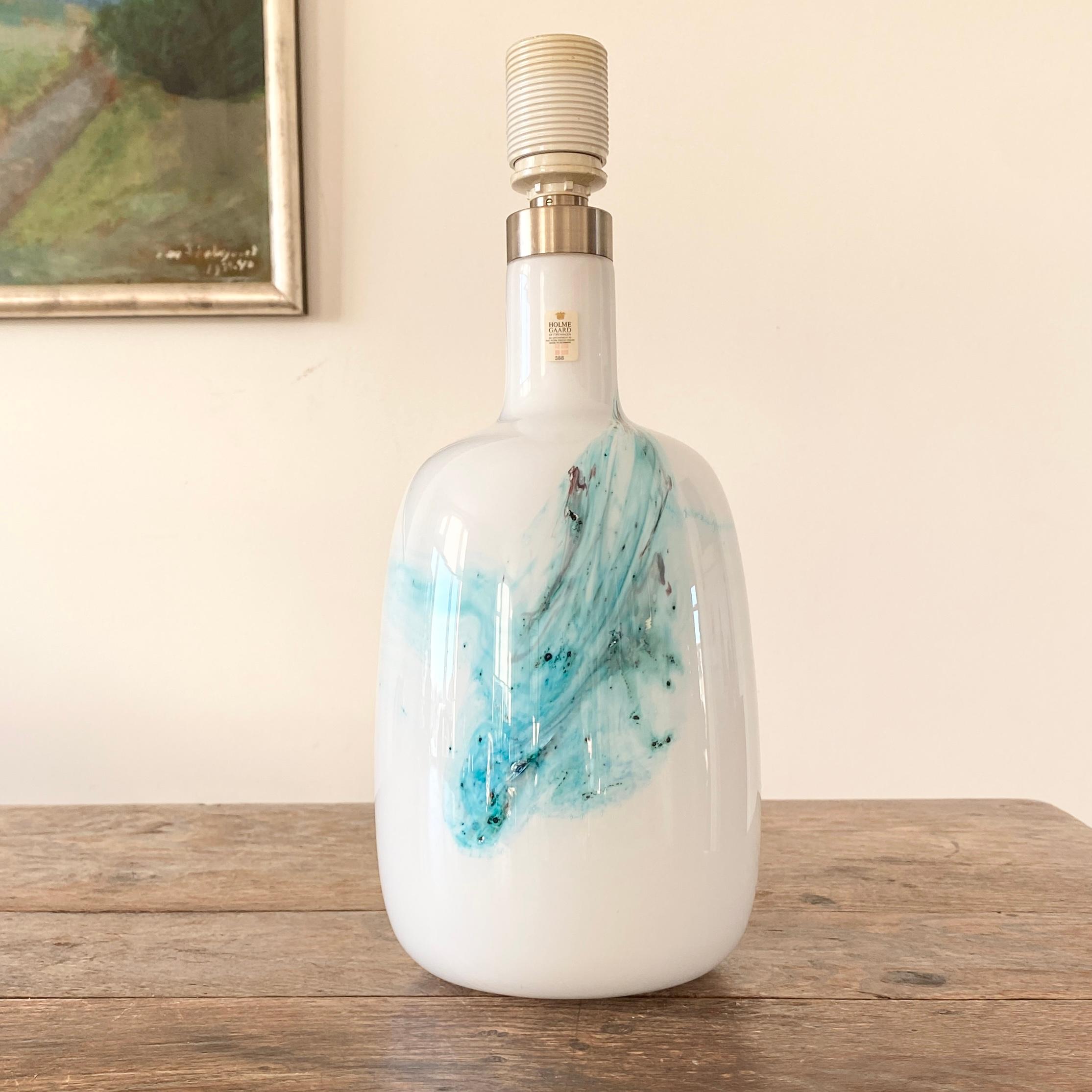 Lampe en verre d'art Holmegaard en blanc et opaline turquoise de Michael Bang en vente 2