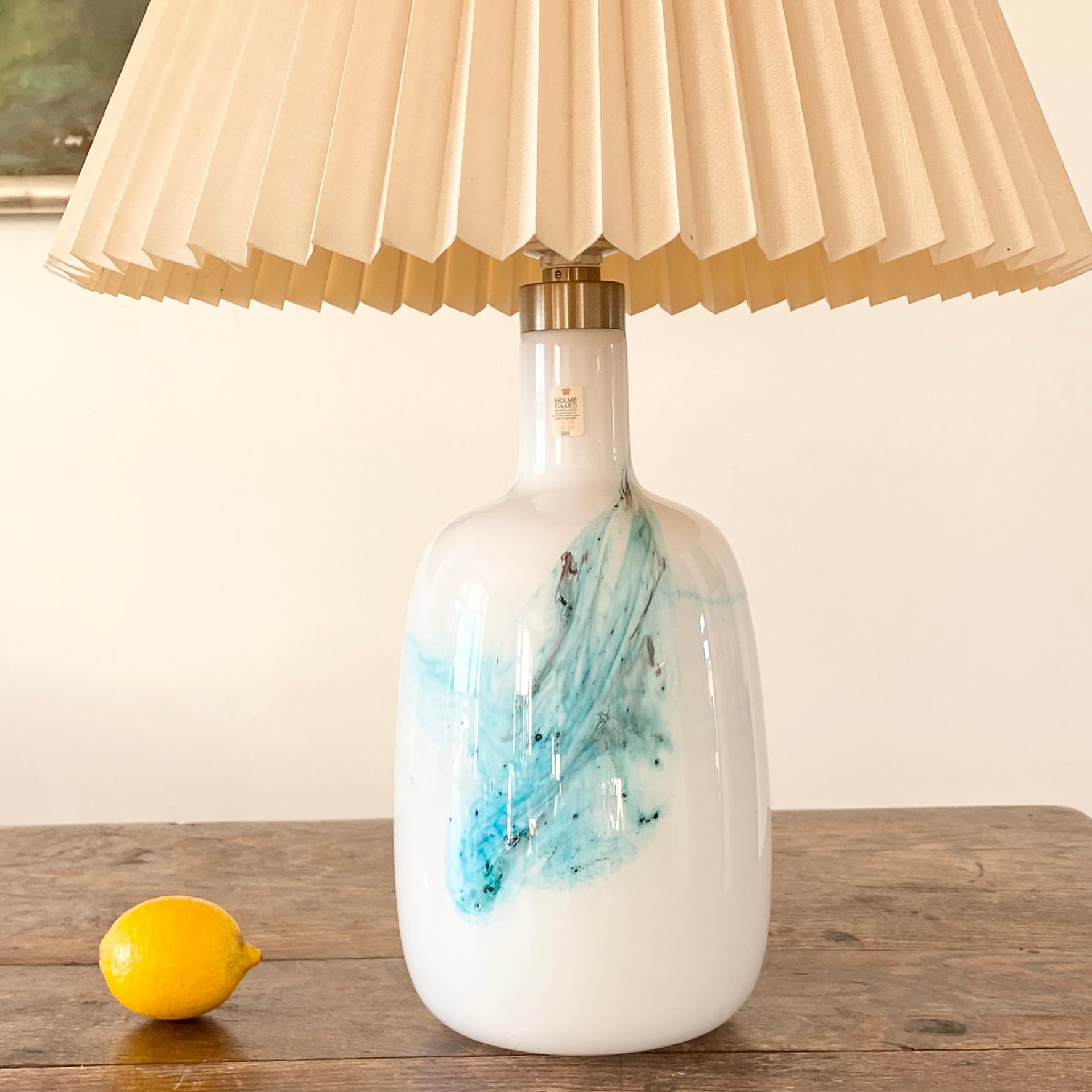Lampe en verre d'art Holmegaard en blanc et opaline turquoise de Michael Bang en vente 4