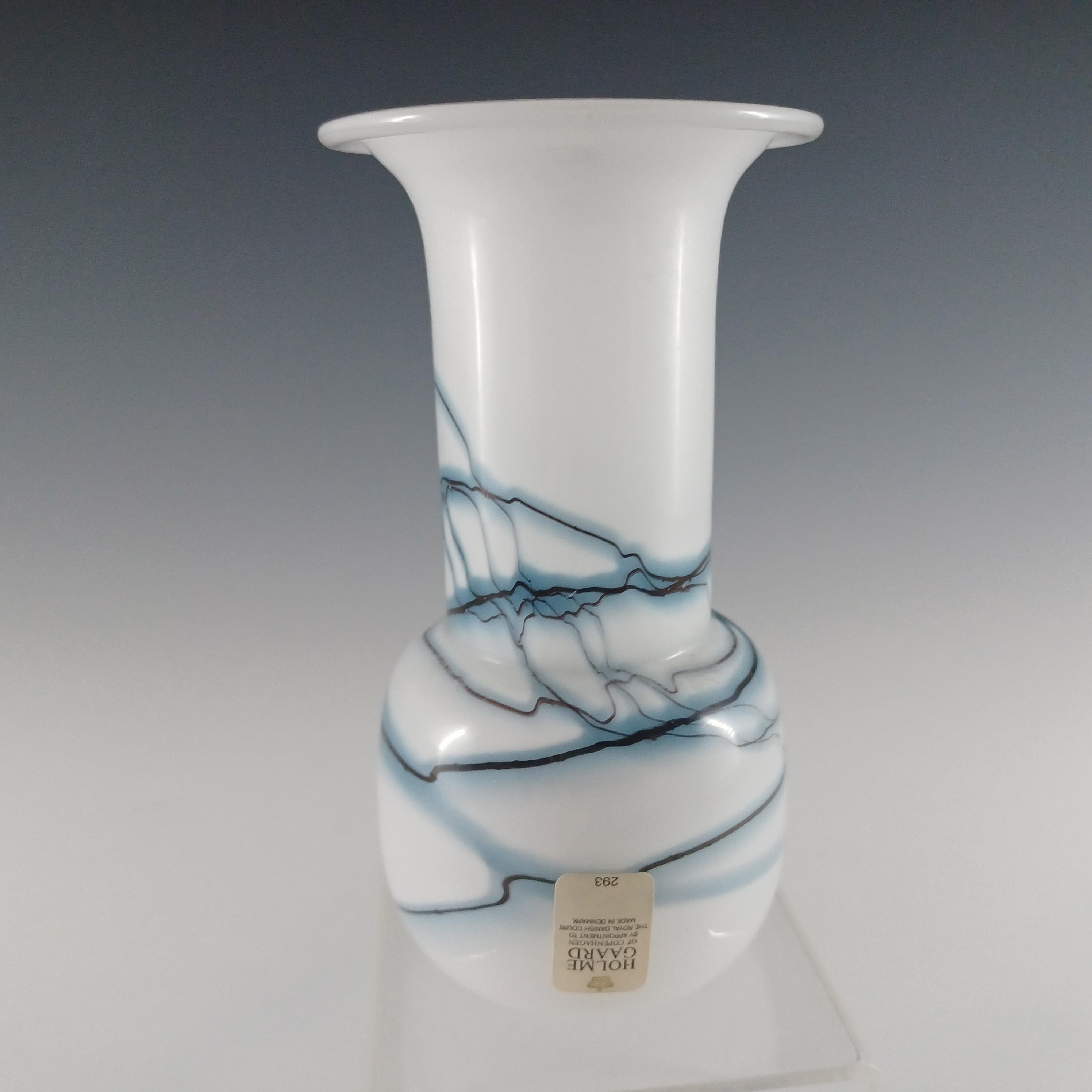 Mid-Century moderno Portacandele / Vaso in vetro bianco 'Atlantis' di Holmegaard by Michael Bang in vendita