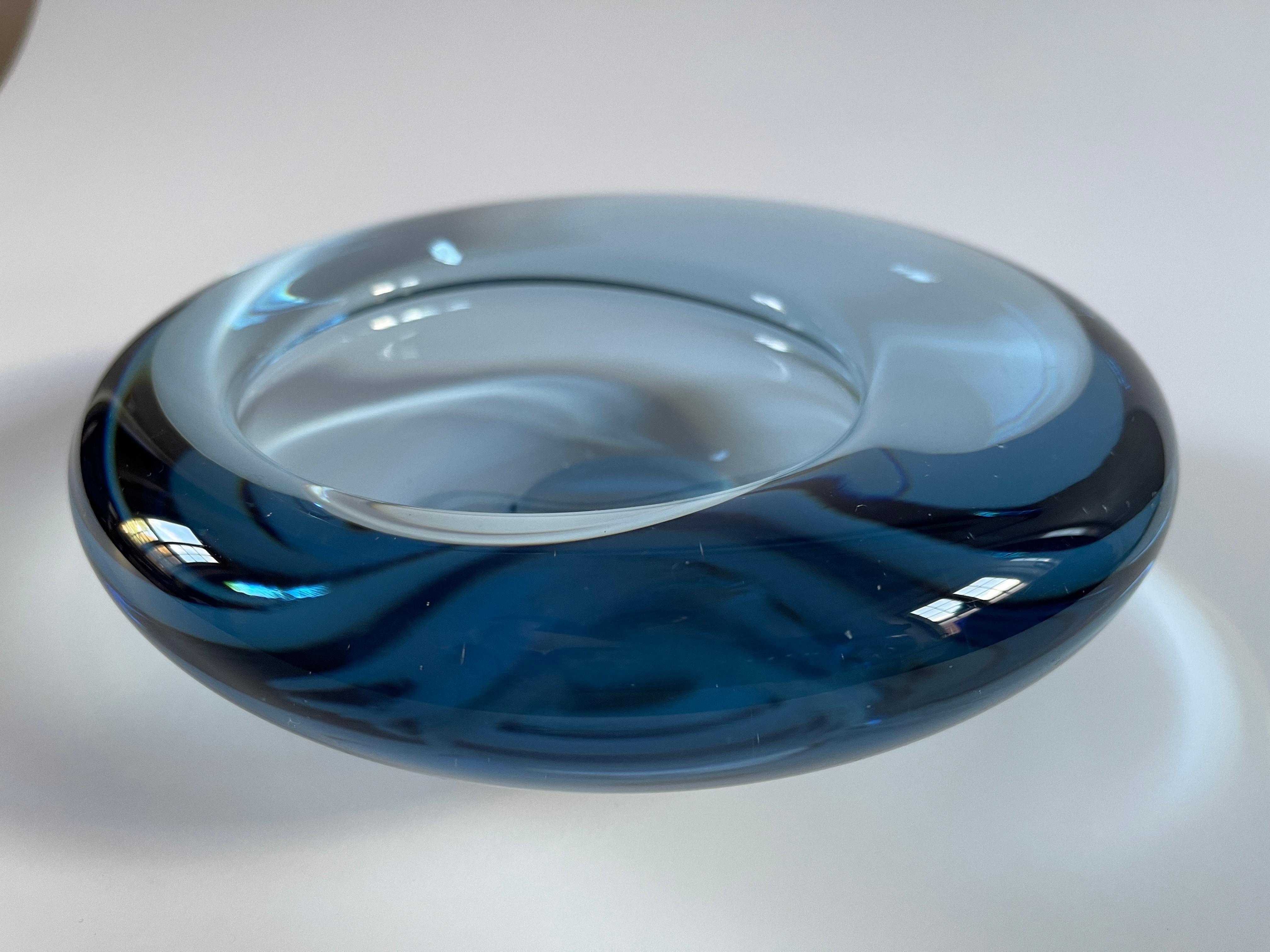 Holmegaard Danish Modern Aquamarine Glass Sculptural Bowl In Good Condition For Sale In New York, NY