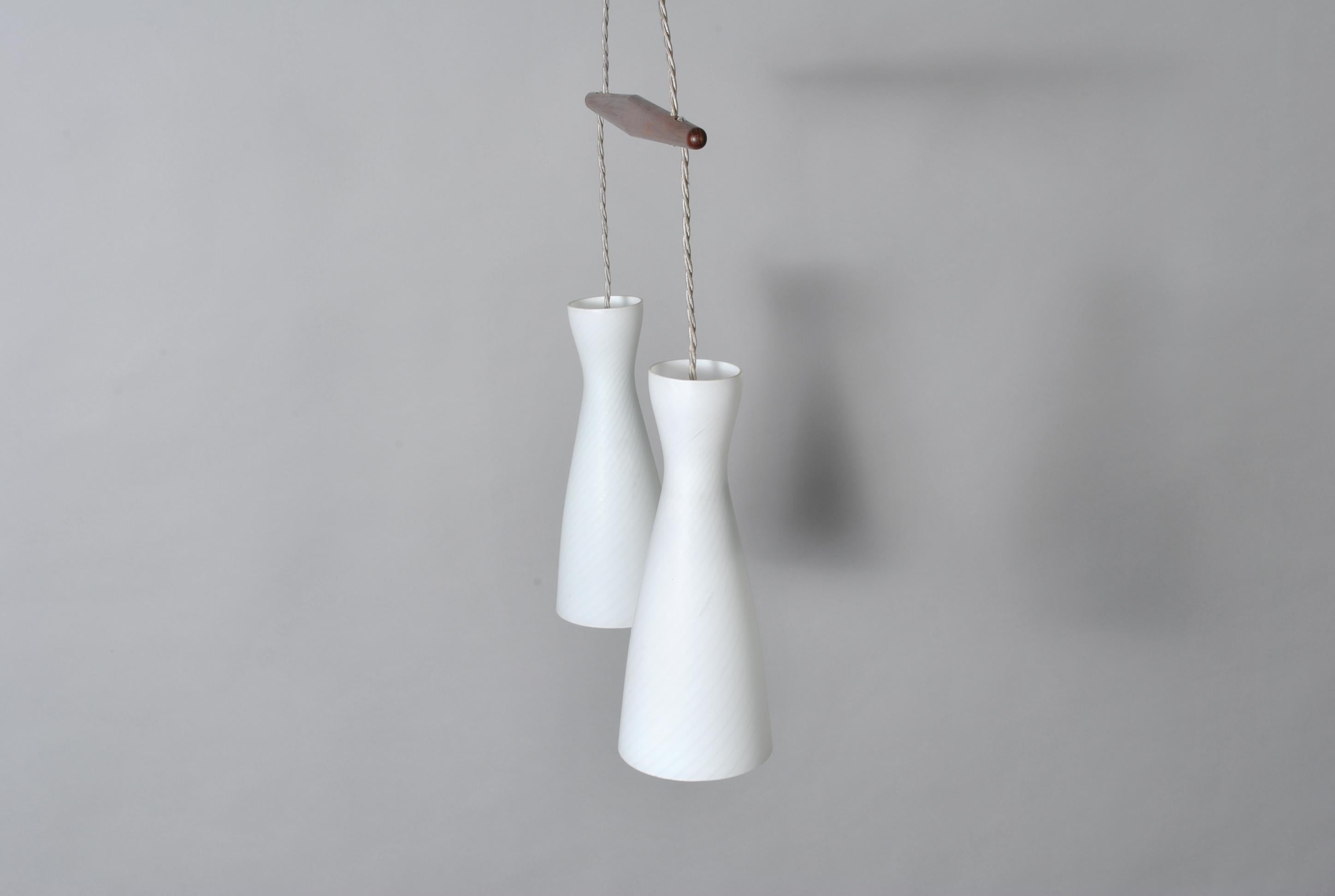 Holmegaard Dual Drop Pendant Light, Midcentury Danish In Good Condition In London, GB