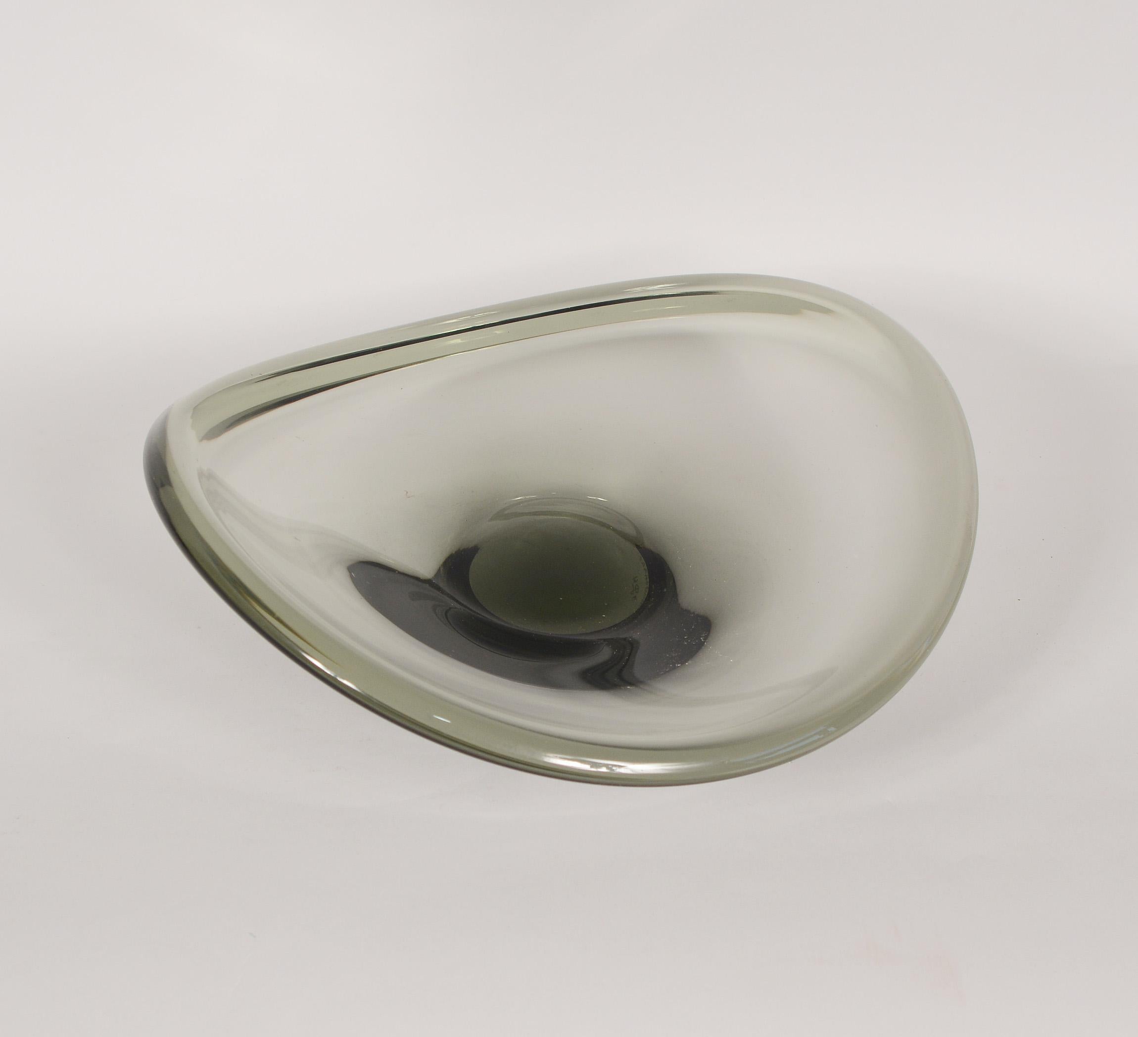 Holmegaard Freiform-Glasschale von Per Lutken (Dänisch) im Angebot
