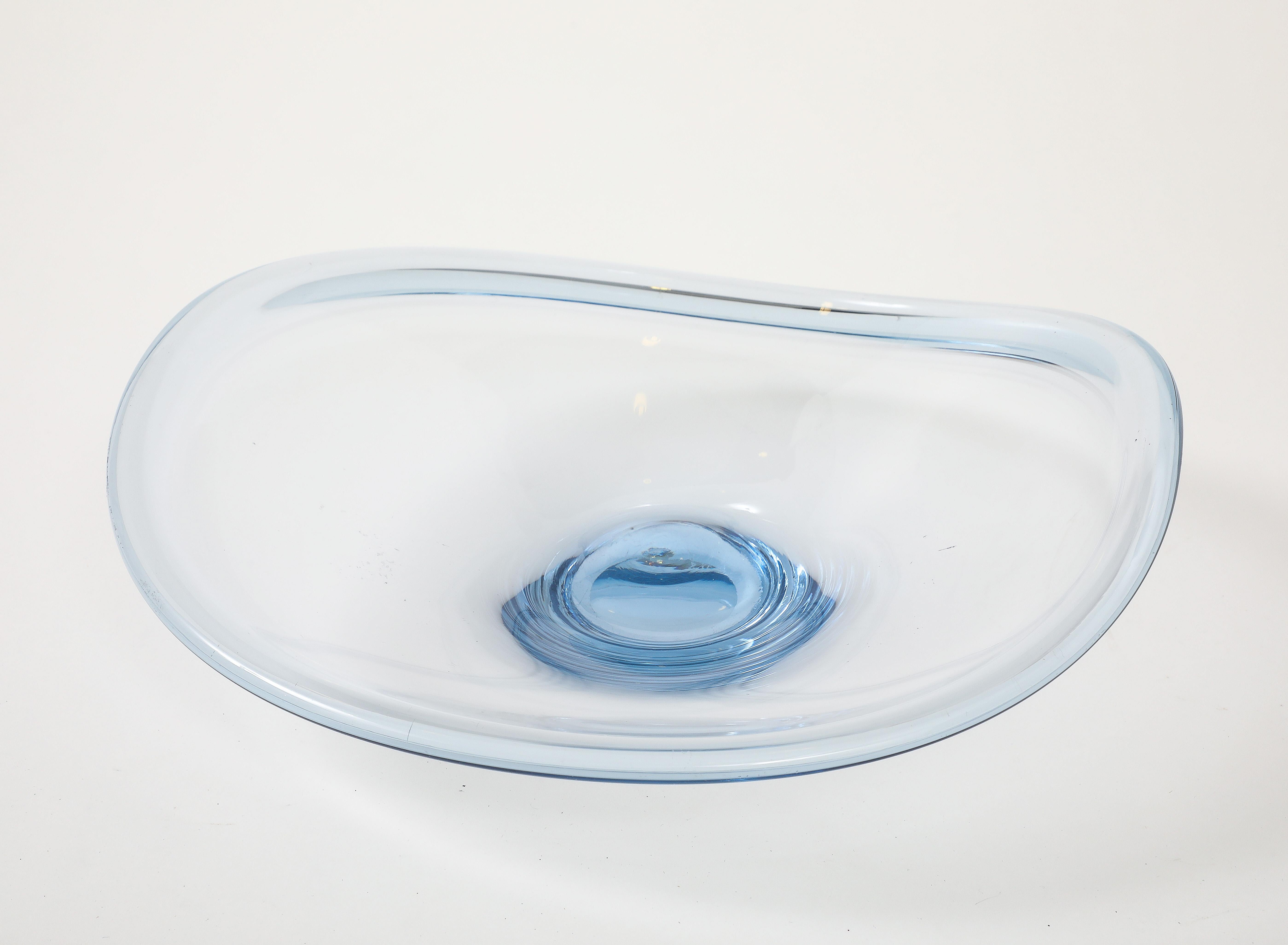 XX secolo Centrotavola in vetro blu ghiaccio Holmegaard in vendita