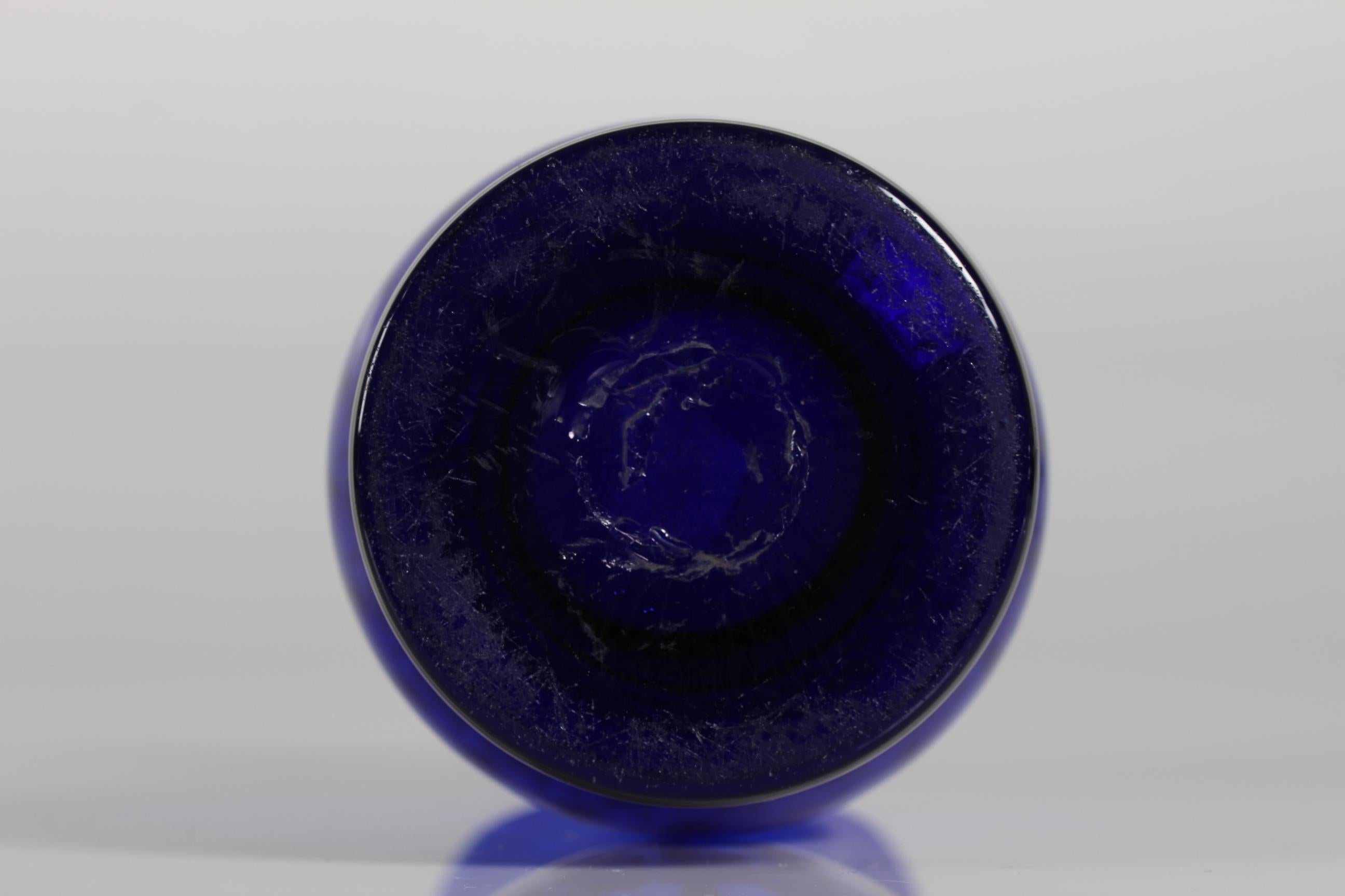 Holmegaard Kastrup Old Danish Blue Hyacinth Glass Vase, Mouth Blown, circa 1900 1
