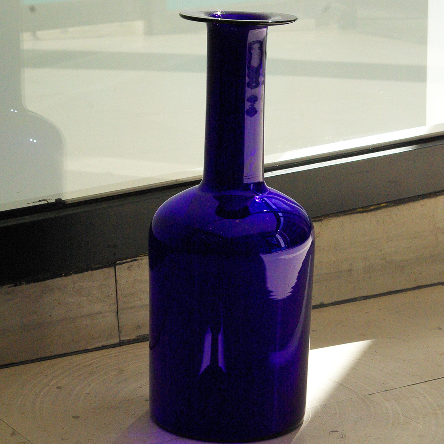 Danish Holmegaard Pair of Gulvases in Translucent Blue by Otto Brauer For Sale