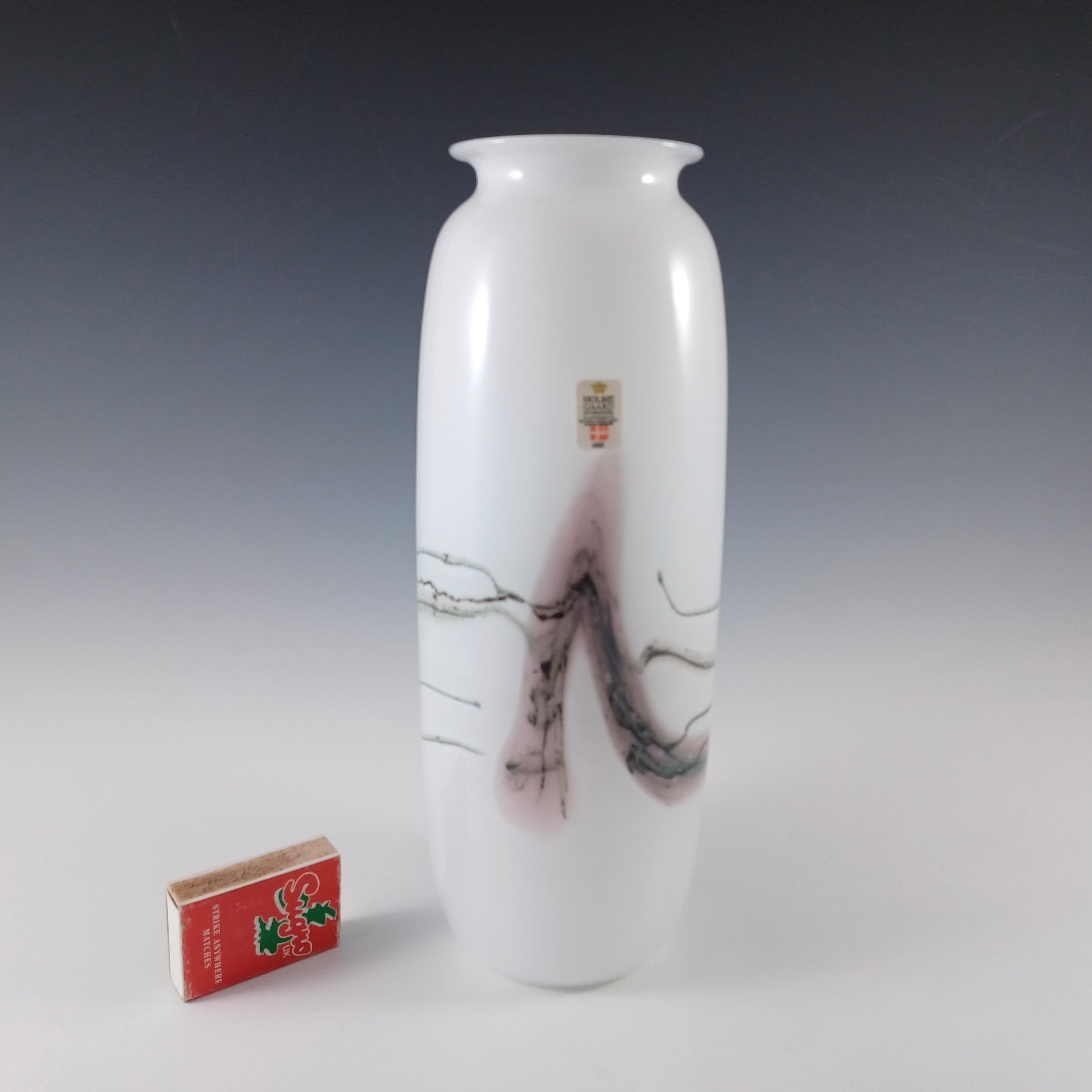 Vaso in vetro bianco 