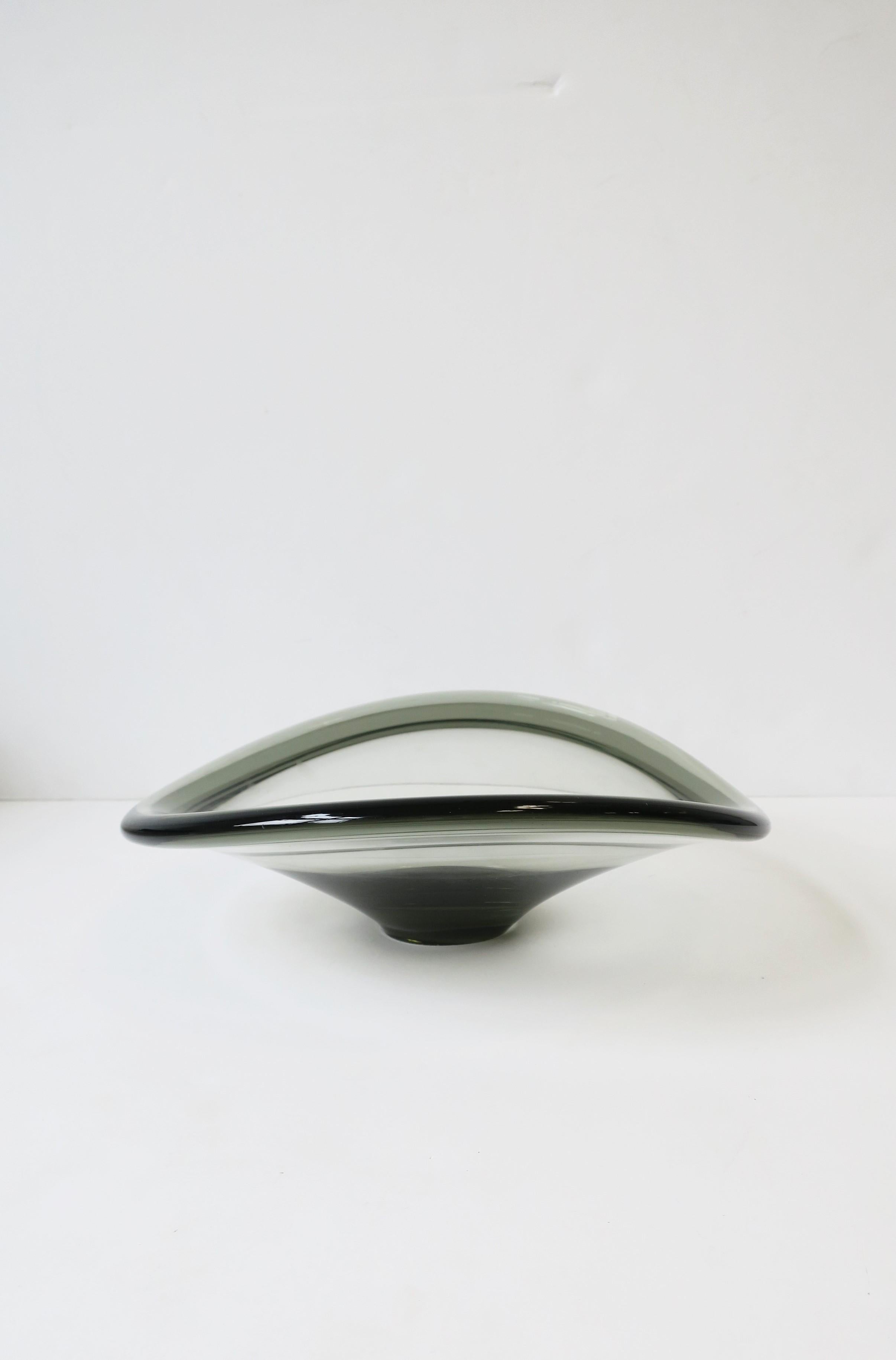 Holmegaard Scandinavian Modern Grey Art Glass Bowl or Centerpiece, circa 1960s In Good Condition In New York, NY