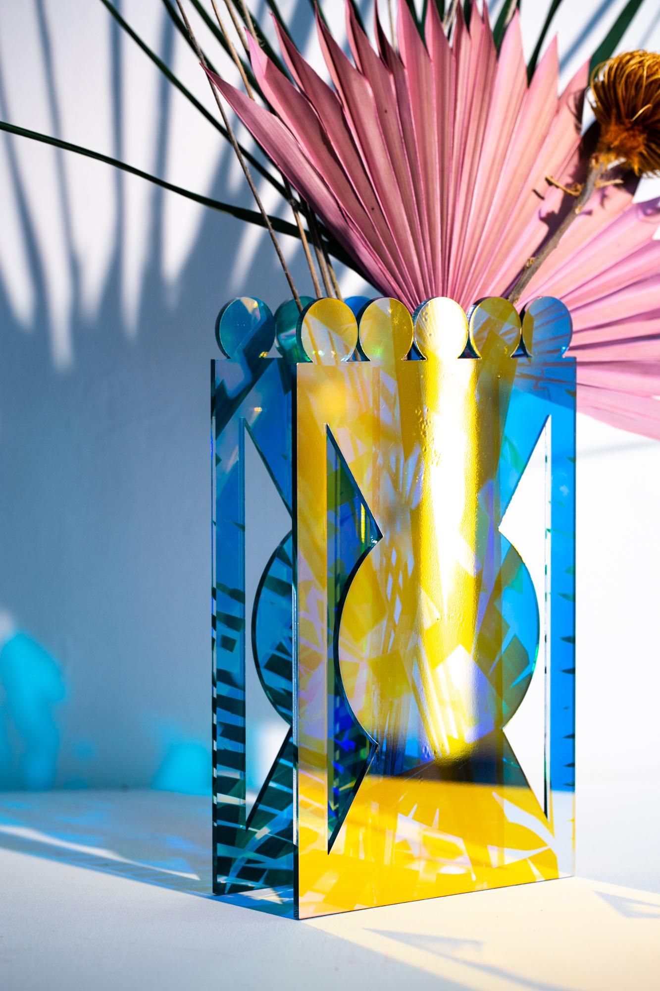 Holografische, UV-geometrische Vase, geometrisch gedruckt  im Angebot 3