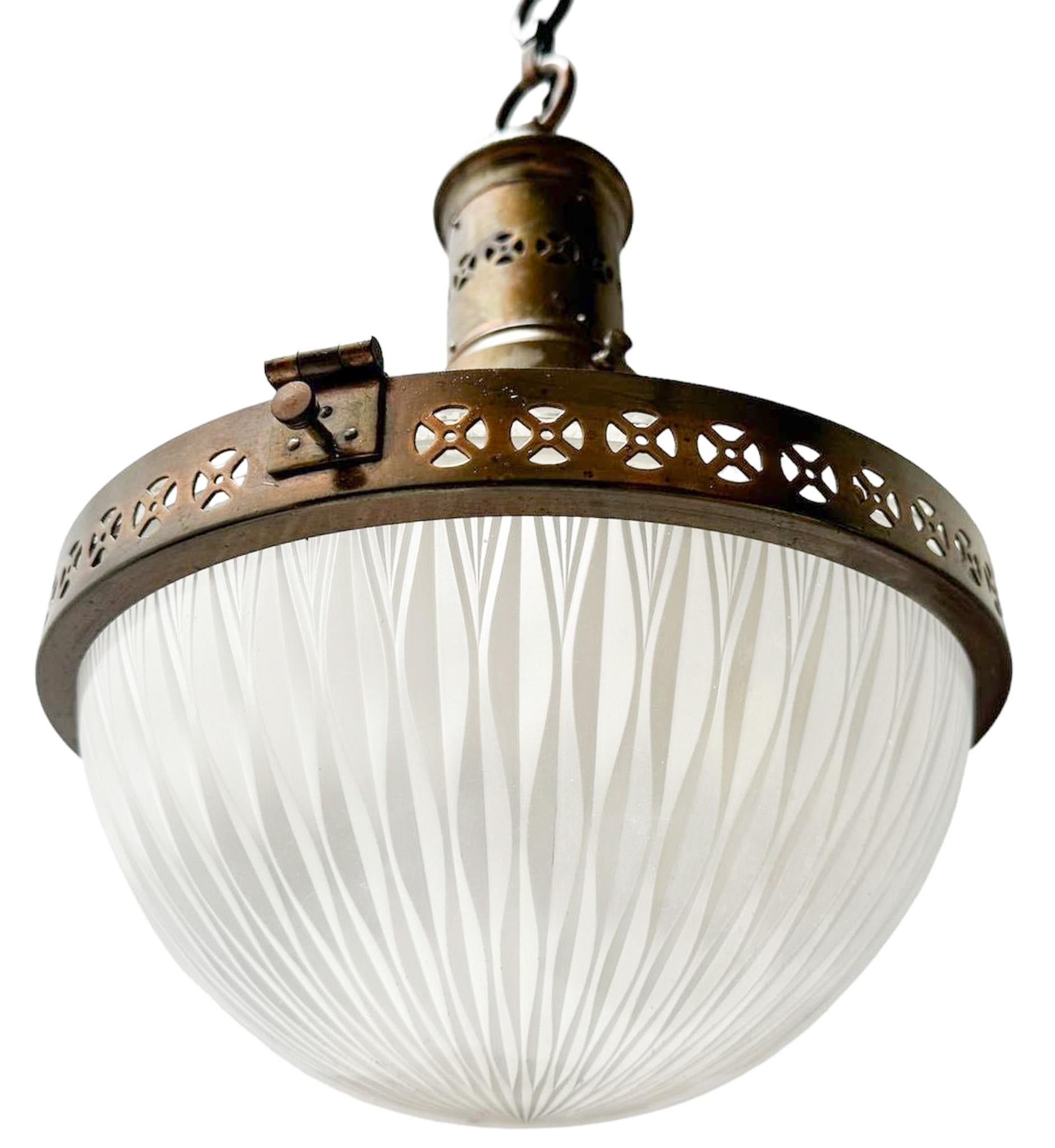 Lampada a sospensione Holophane Arts & Crafts, 1900 In condizioni buone in vendita a Amsterdam, NL