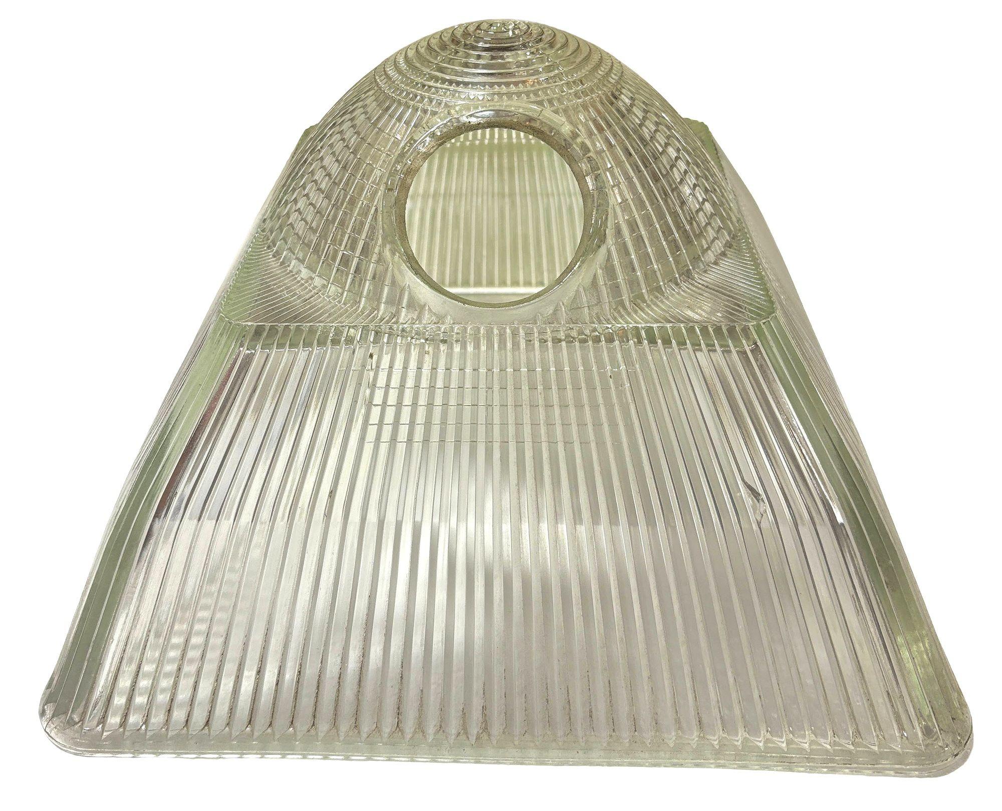 Metà XX secolo Paralume per pendente da soffitto in vetro Holophane in vendita