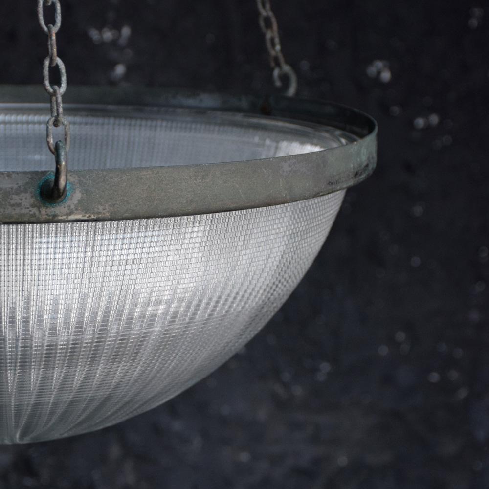 Holophane Stiletto pendant light
We are proud to offer a single part holophane stiletto prismatic pendant light, EPNS gallery marked holophane and original ball and hook chain fitted. The glass holophane is marked “Stiletto bowl”, Patent 1909.