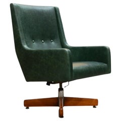 “Holperin” Armchair in Green Leather & Hardwood by Sergio Rodrigues, c. 1962s