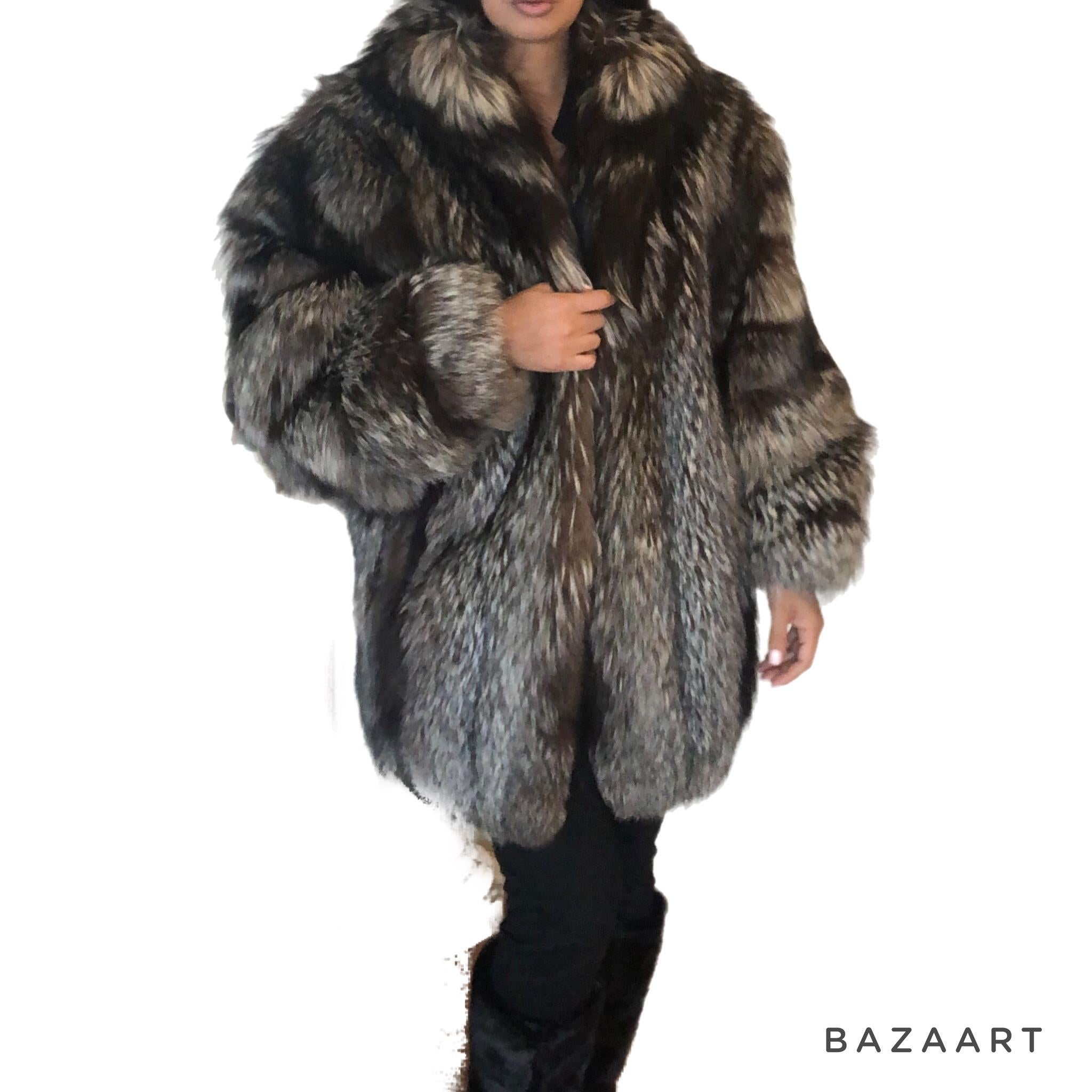 PRODUCT DESCRIPTION:

Holt Renfrew dyed silver fox fur stroller coat

Condition: Pristine

Closure: German hooks

Color: Brown

Material: Silver fox fur

Garment type: Stroller Coat

Sleeves: Straight

Pockets: Two side pockets

Collar: