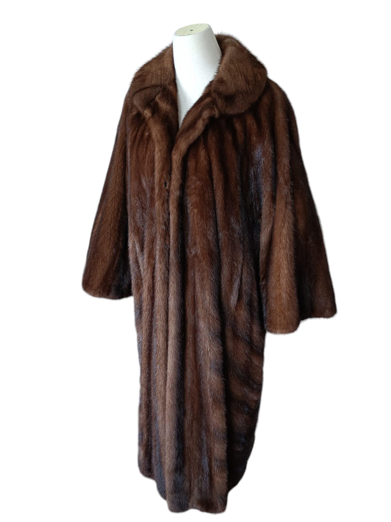 Dior Mink Fur Full Length Coat (Size 20 - L) For Sale 9