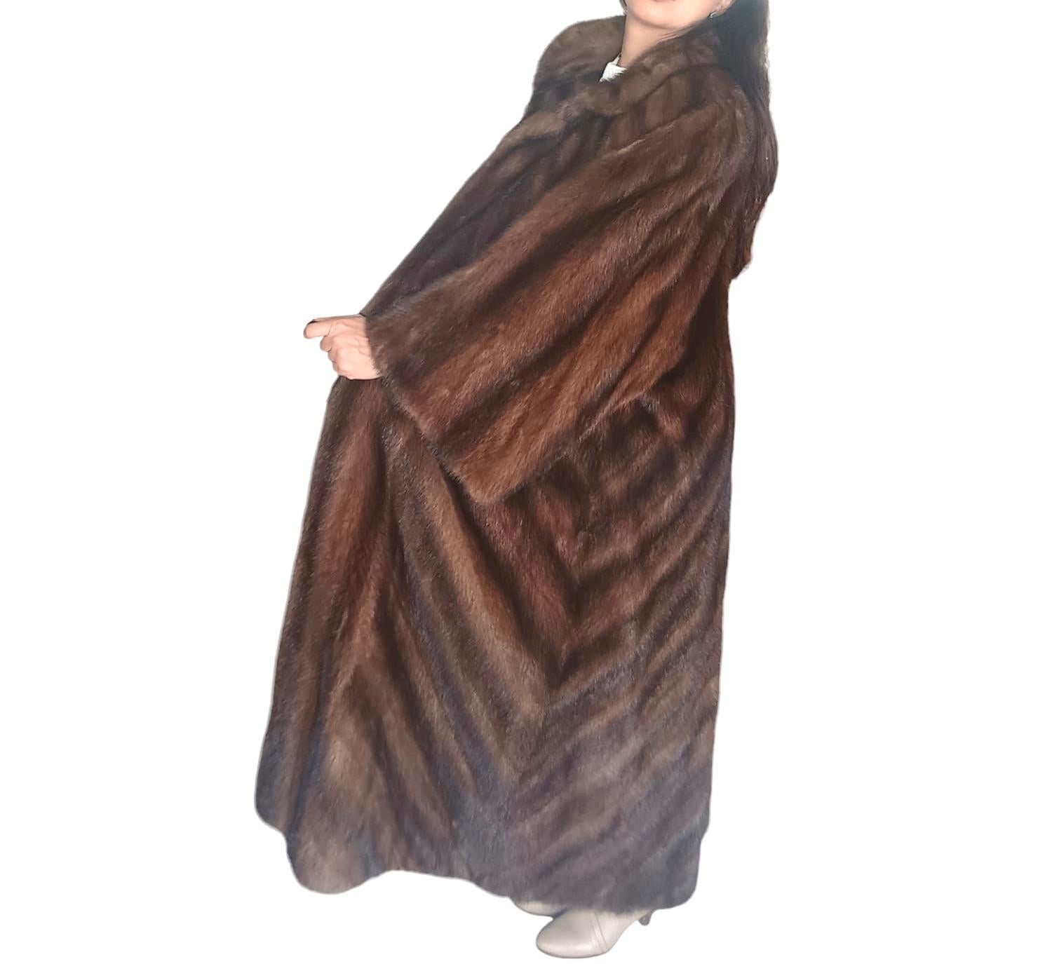 Dior Mink Fur Full Length Coat (Size 20 - L) For Sale 4