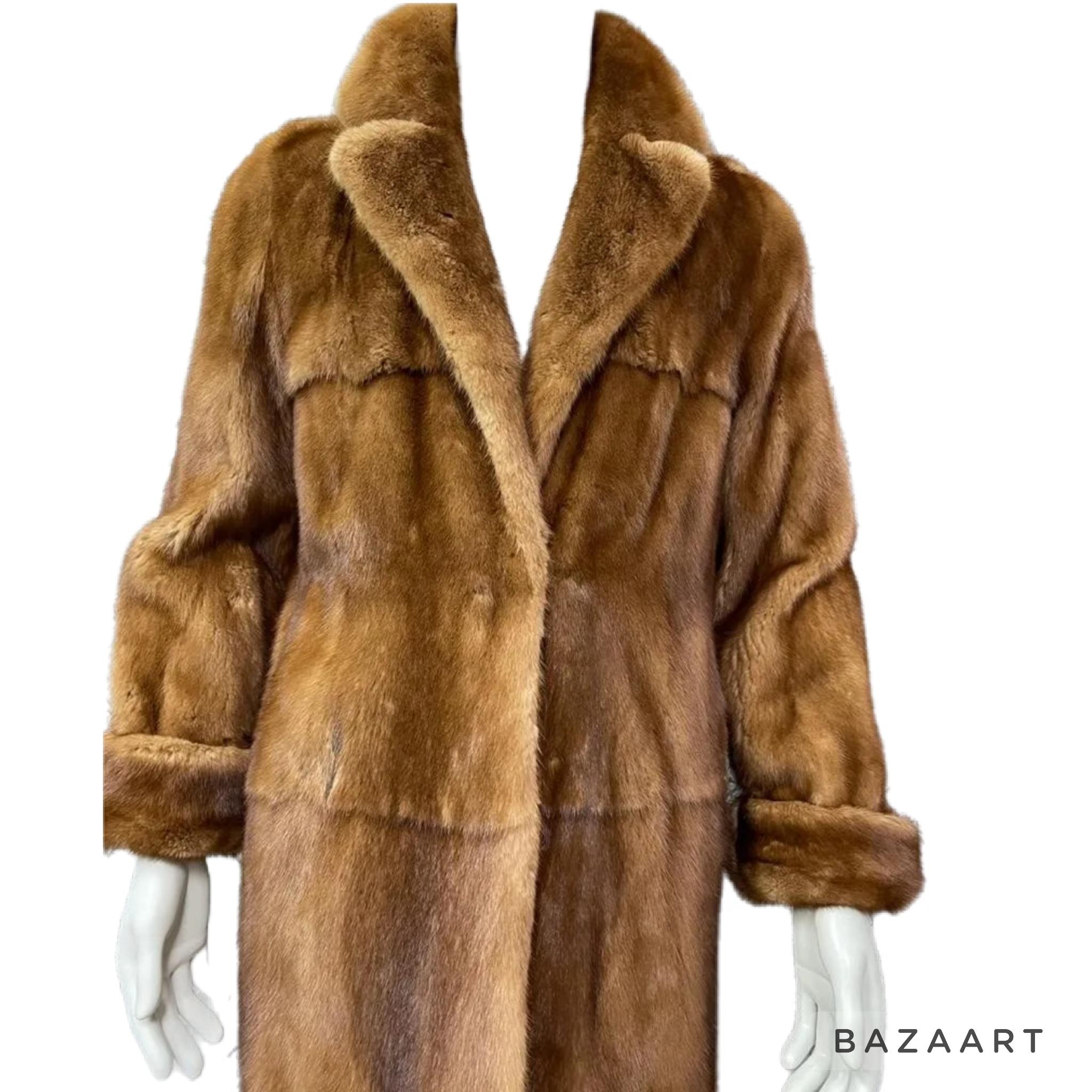 Holt Renfrew whiskey female mink Fur coat men's 44 silk  For Sale 12