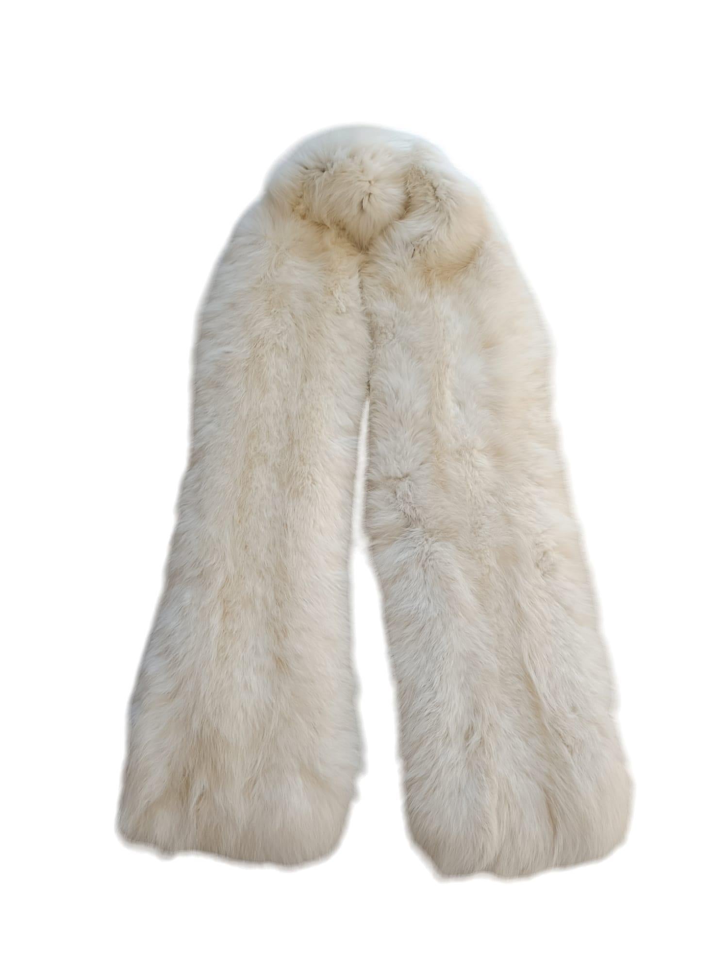 Holt Renfrew White Fox Fur Cape Shrug Stole Boa wedding in vendita 2