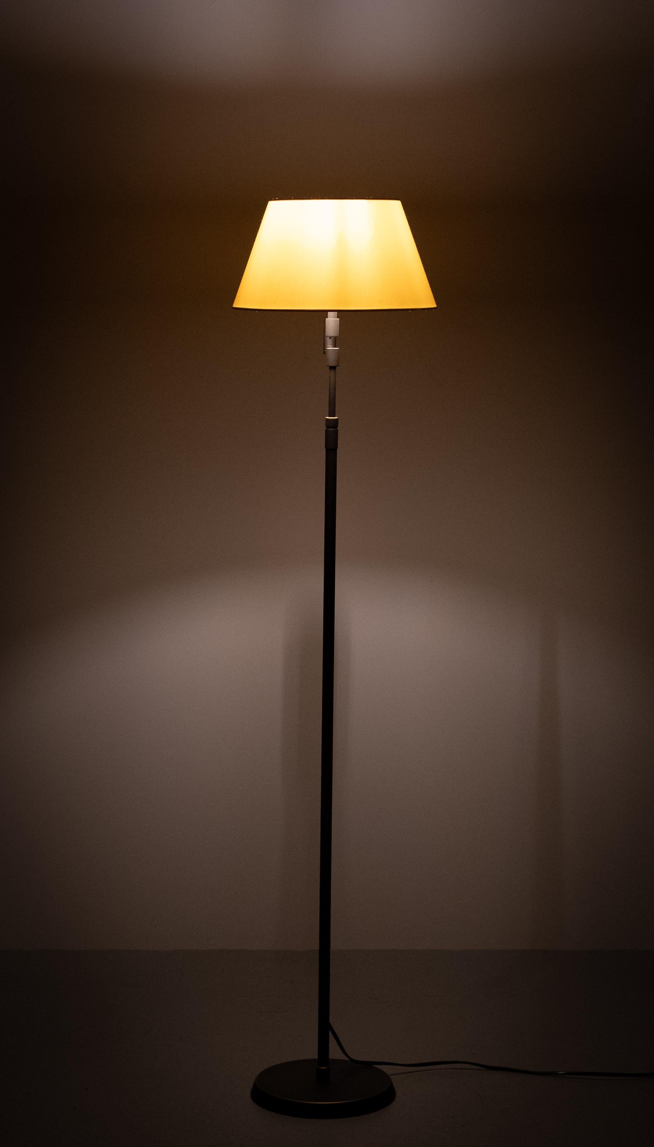 Lampadaire The Moderns à bras pivotant  Allemagne en vente 2