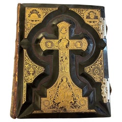 Bible de Douai-Rheims, 1873, fermeture avec lampes en croix