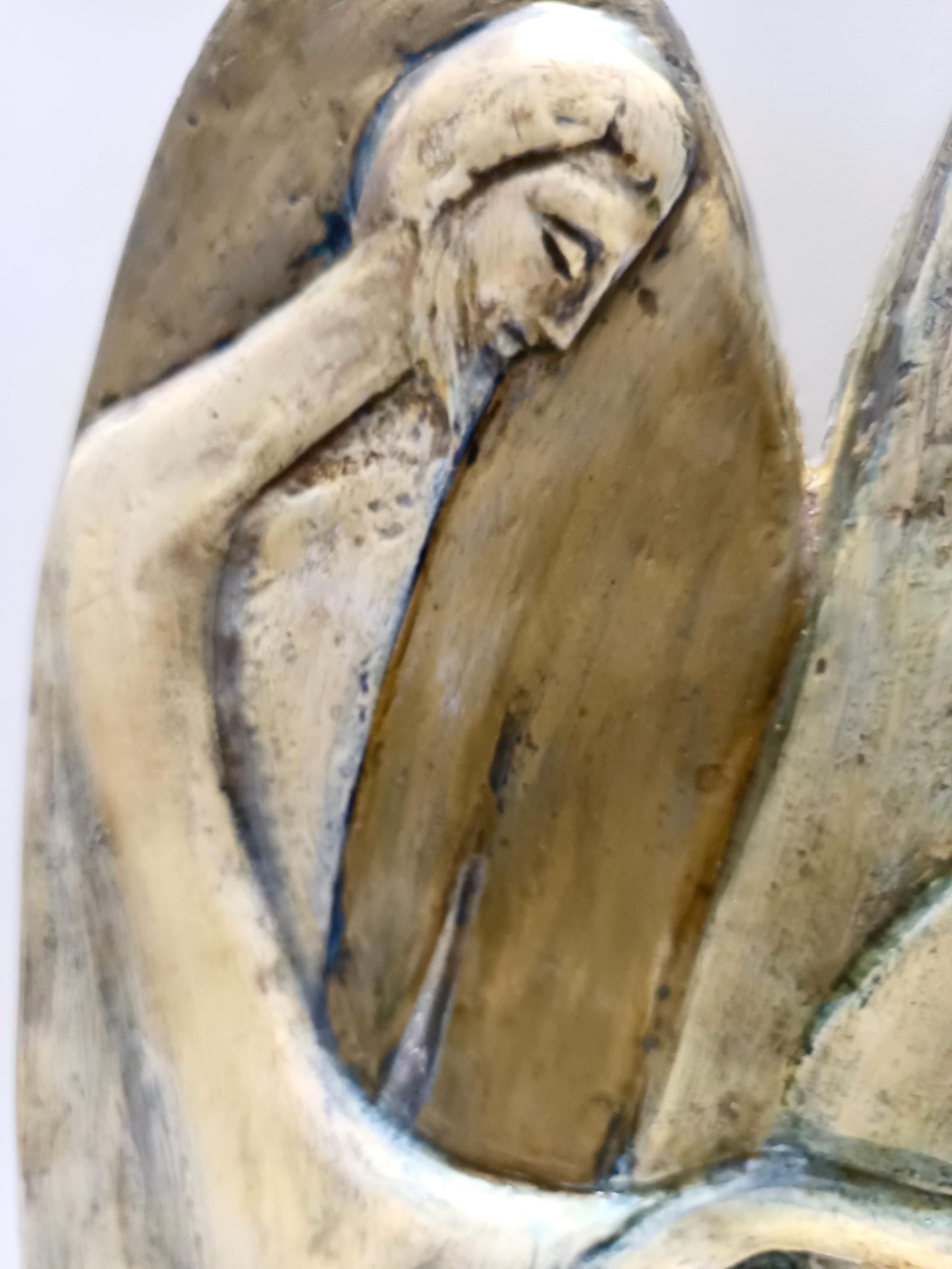 Holy Family Hand-Painted and Hand-Carved Beech Panel, Italy For Sale 5