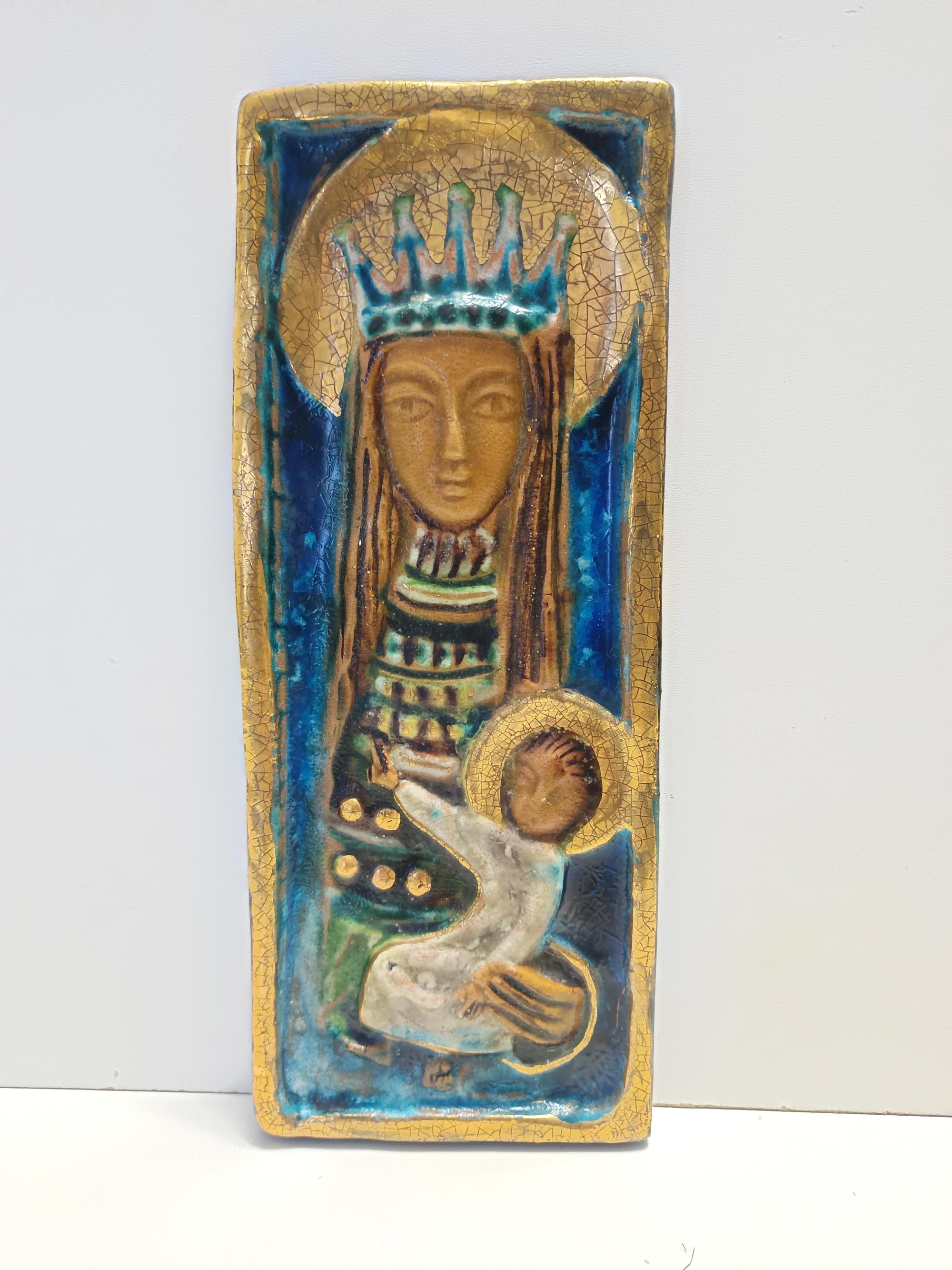 Tedesco Pannello in ceramica dipinto a mano con Maria e Gesù, Italia in vendita