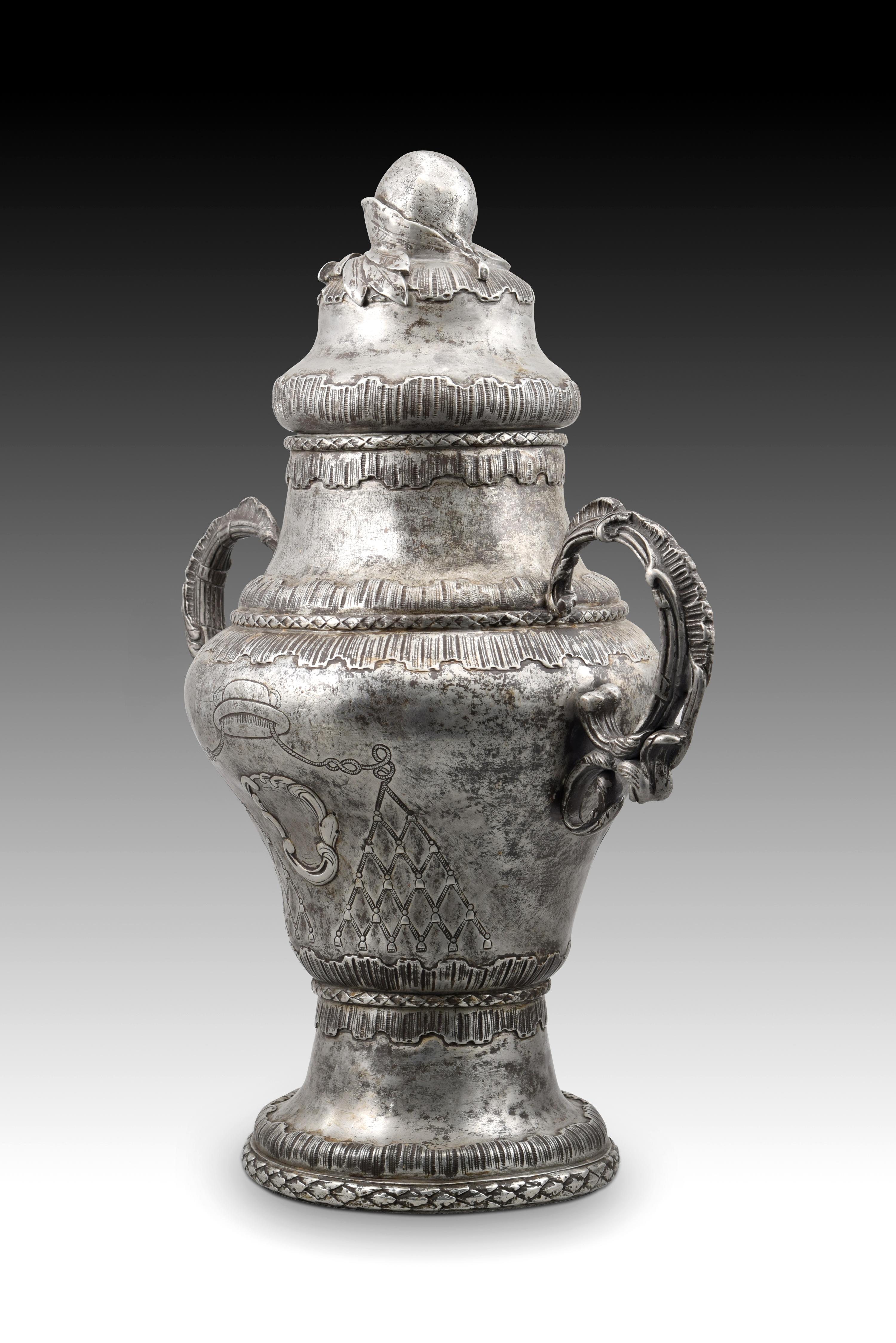 Holy Ölgemälde Vase oder Behälter, Zinn, 18. Jahrhundert (18. Jahrhundert und früher) im Angebot