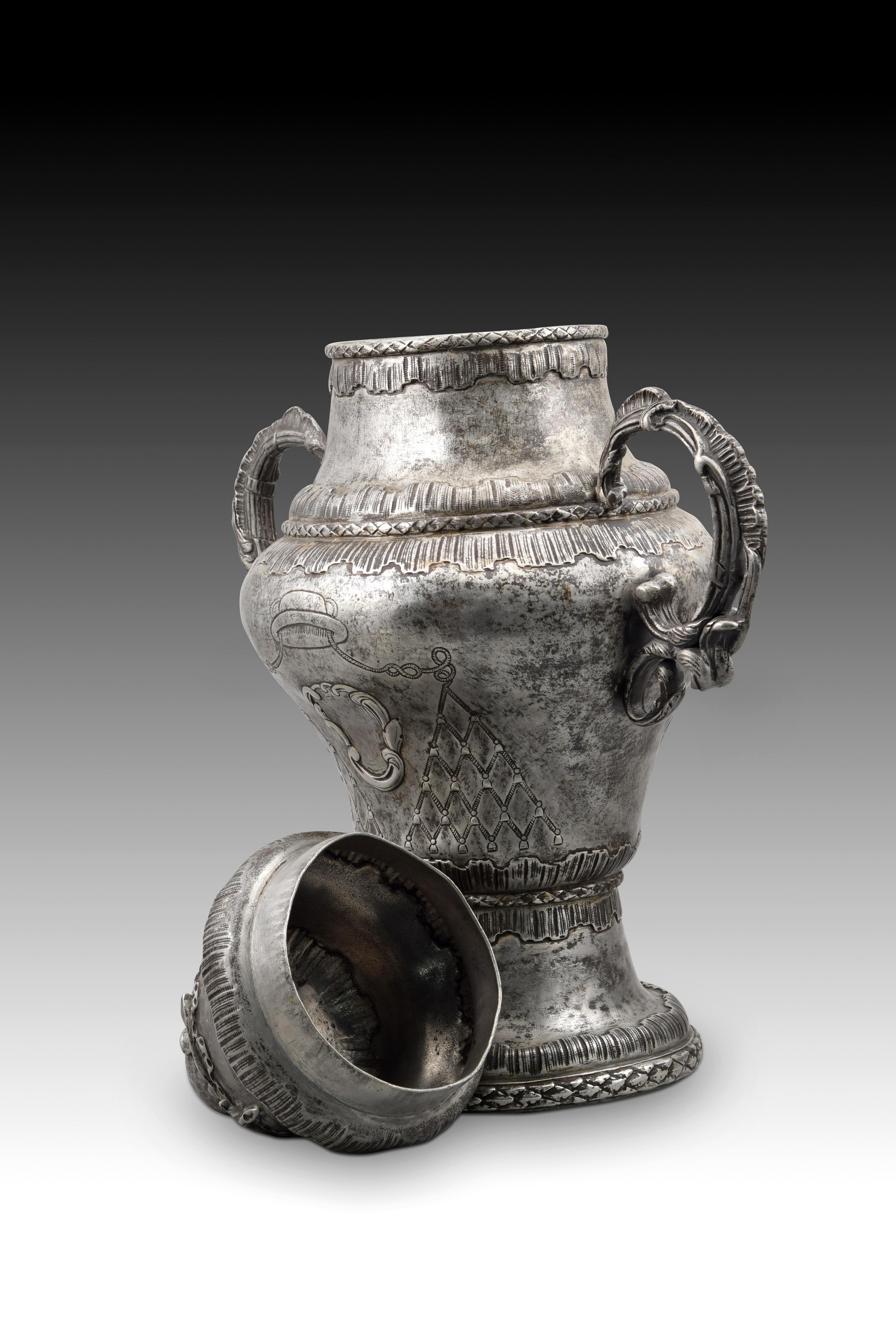 Holy Ölgemälde Vase oder Behälter, Zinn, 18. Jahrhundert (Hartzinn) im Angebot
