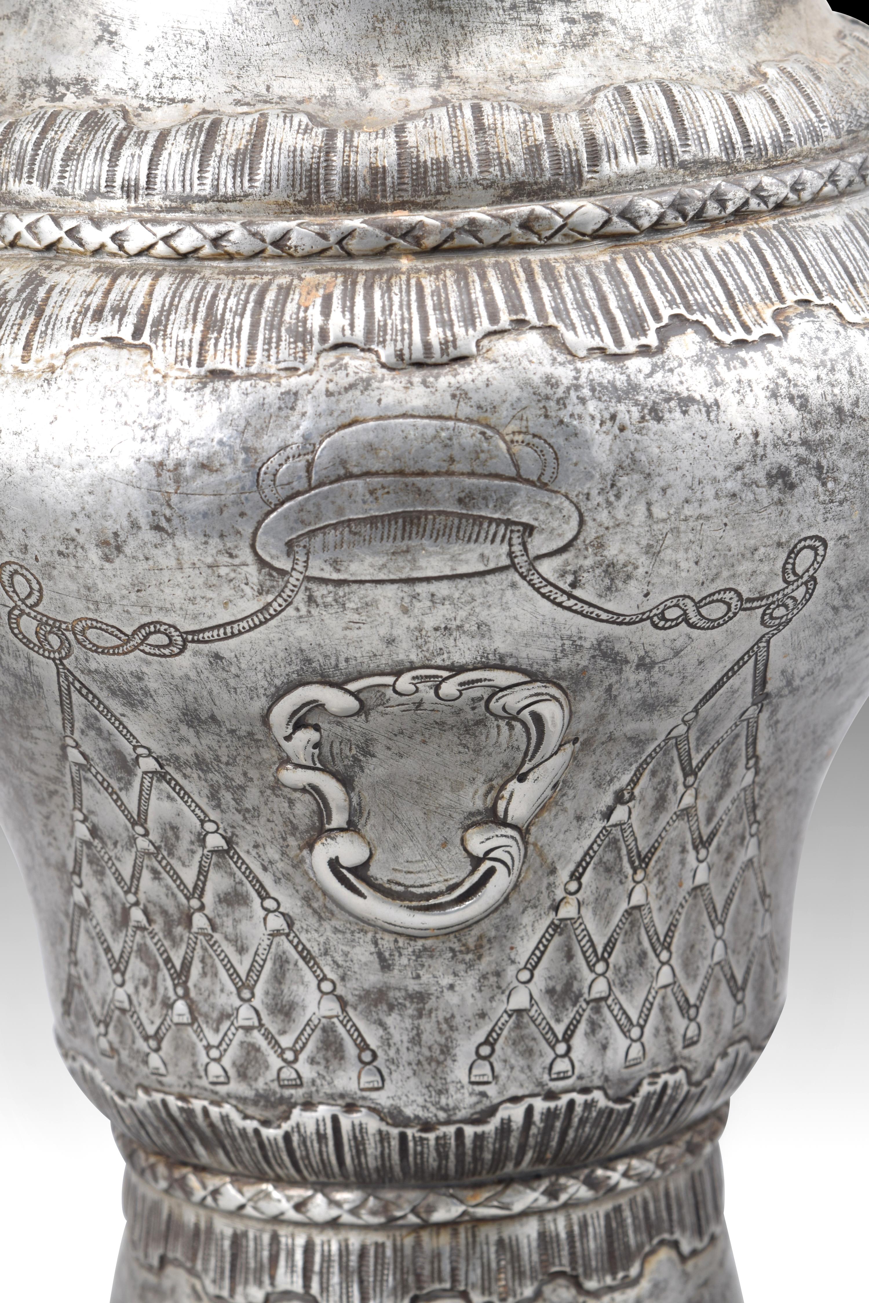 Holy Ölgemälde Vase oder Behälter, Zinn, 18. Jahrhundert im Angebot 1