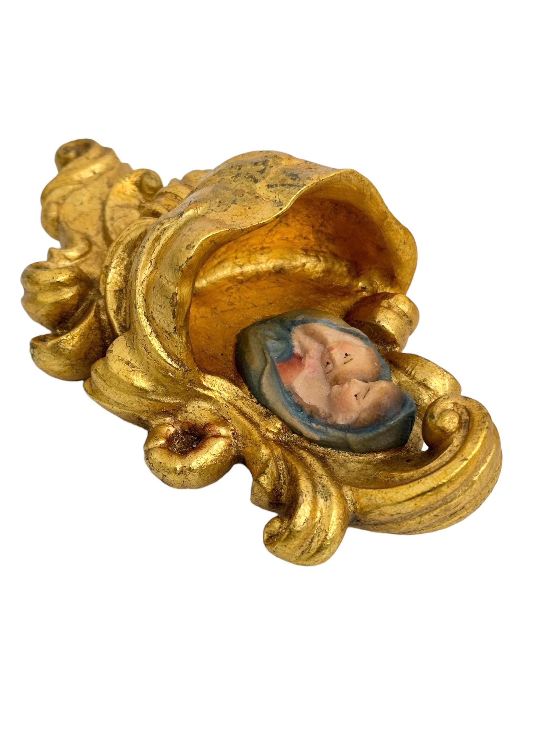 Hand-Painted Holy Water Font with Virgin Mary and Jesus Child in wood, Gilded 1980s For Sale