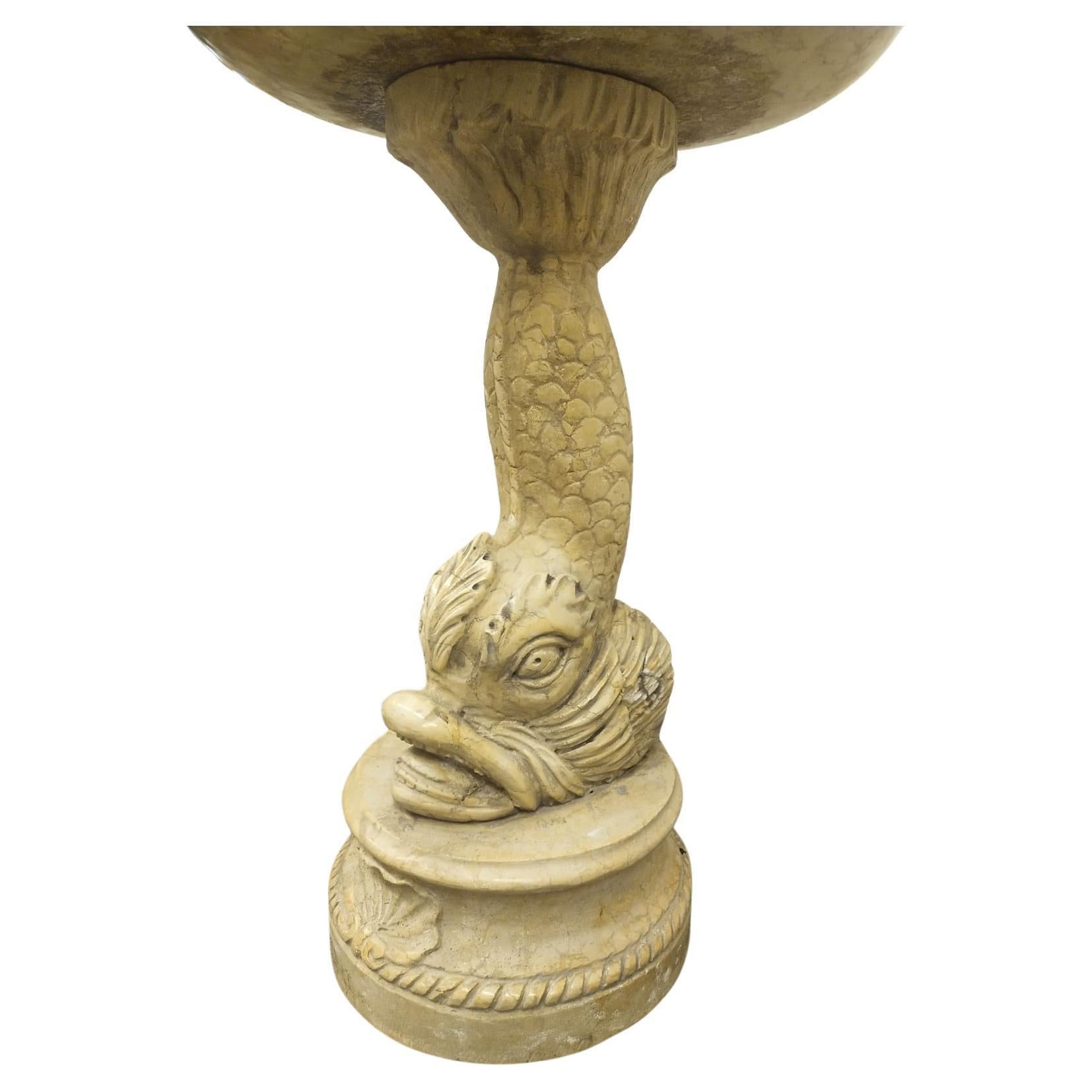 Holy water stoup in antique yellow marble with Dolphin. ADDITIONAL PHOTOS, INFORMATION OF THE LOT AND SHIPPING INFORMATION CAN BE REQUEST BY SENDING AN EMAIL.

Tags: Acquasantiera in marmo giallo antico. Pila de agua bendita en mármol amarillo