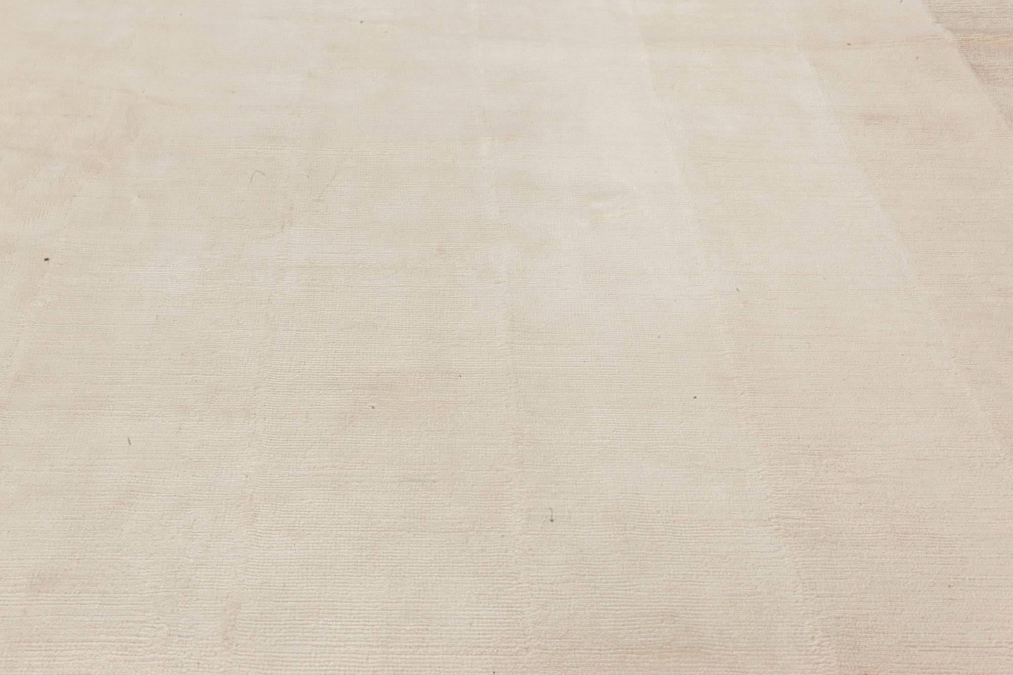Hommage an das Quadrat nach Josef Albers Teppich von Doris Leslie Blau.
Größe: 304 × 457 cm (10'0
