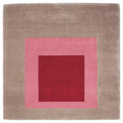 Homage to the Square Rug 'Beige/Pink/Burgundy' by Josef Albers