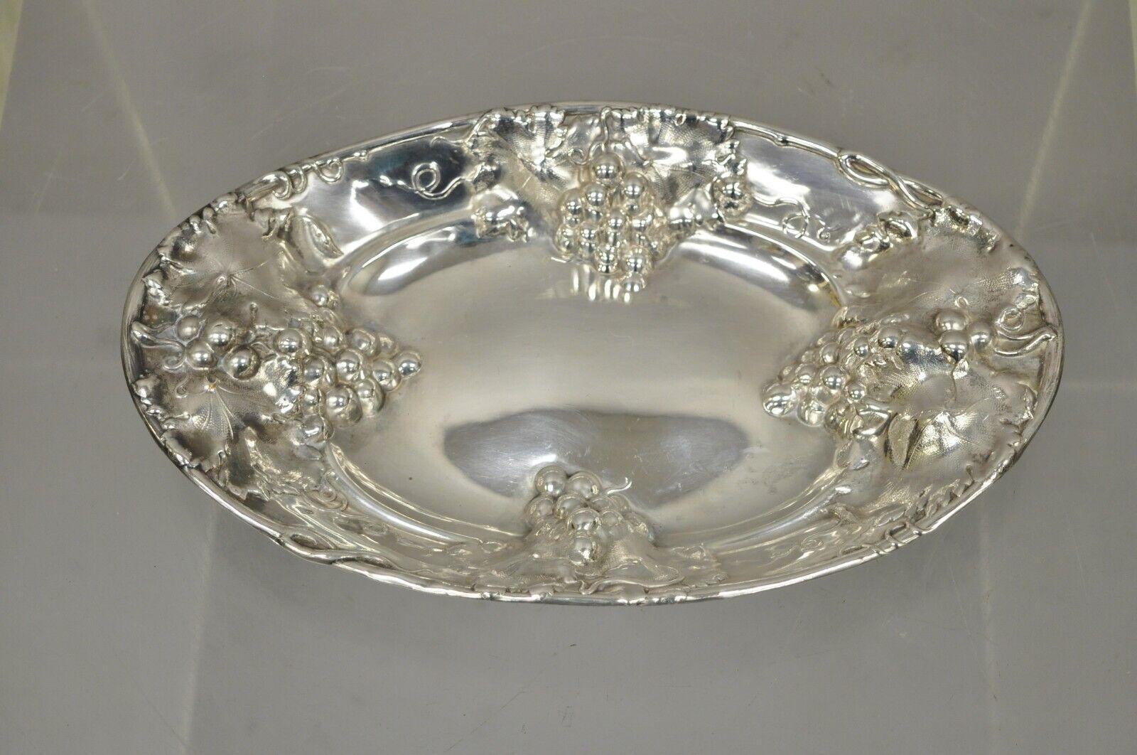 Homan Mfg Co. 1685 Silver Plate Repousse Victorian Embossed Grapevine Dish In Good Condition For Sale In Philadelphia, PA