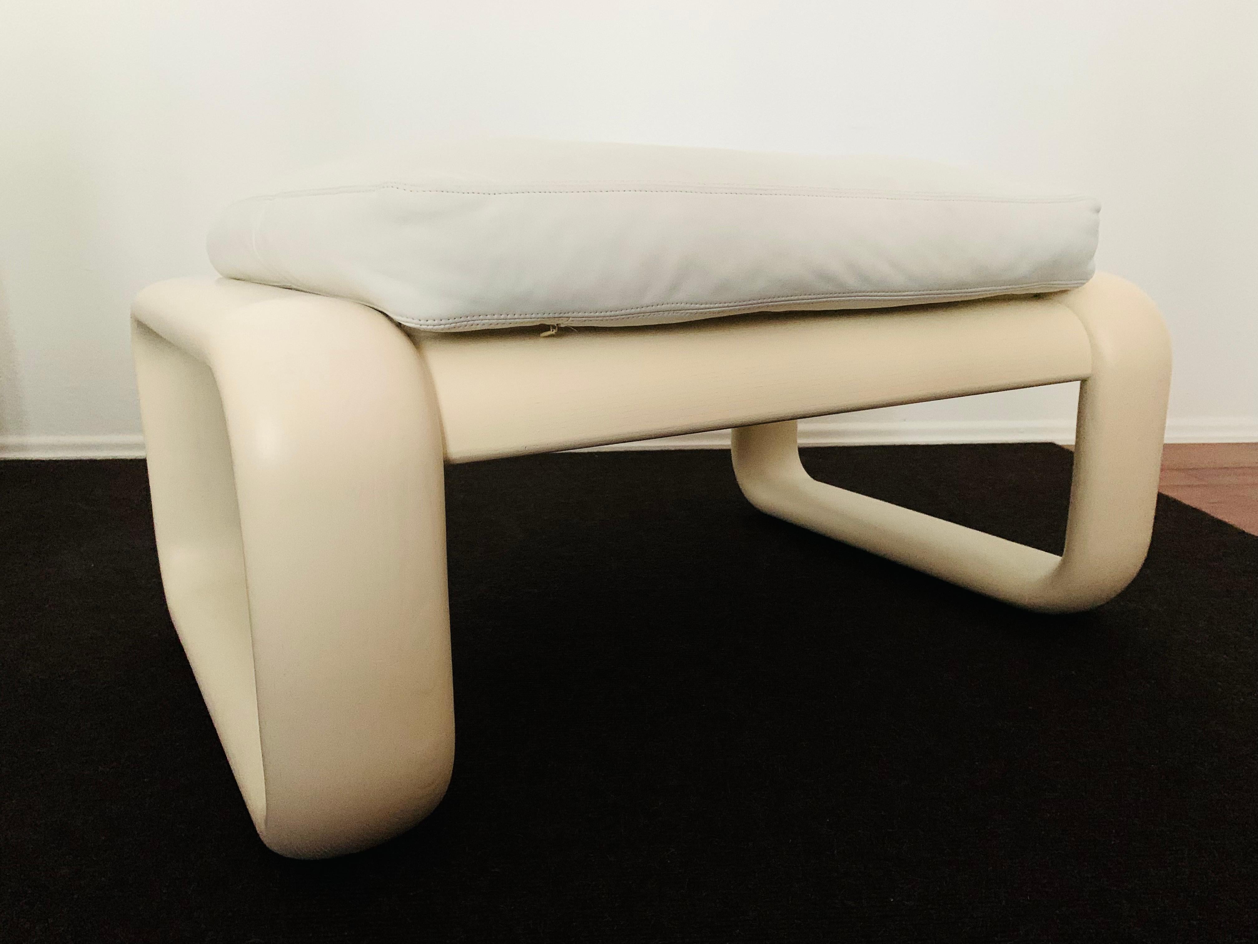 Hombre Leather Lounge Chair with Ottoman by Burkhard Vogtherr for Rosenthal For Sale 5
