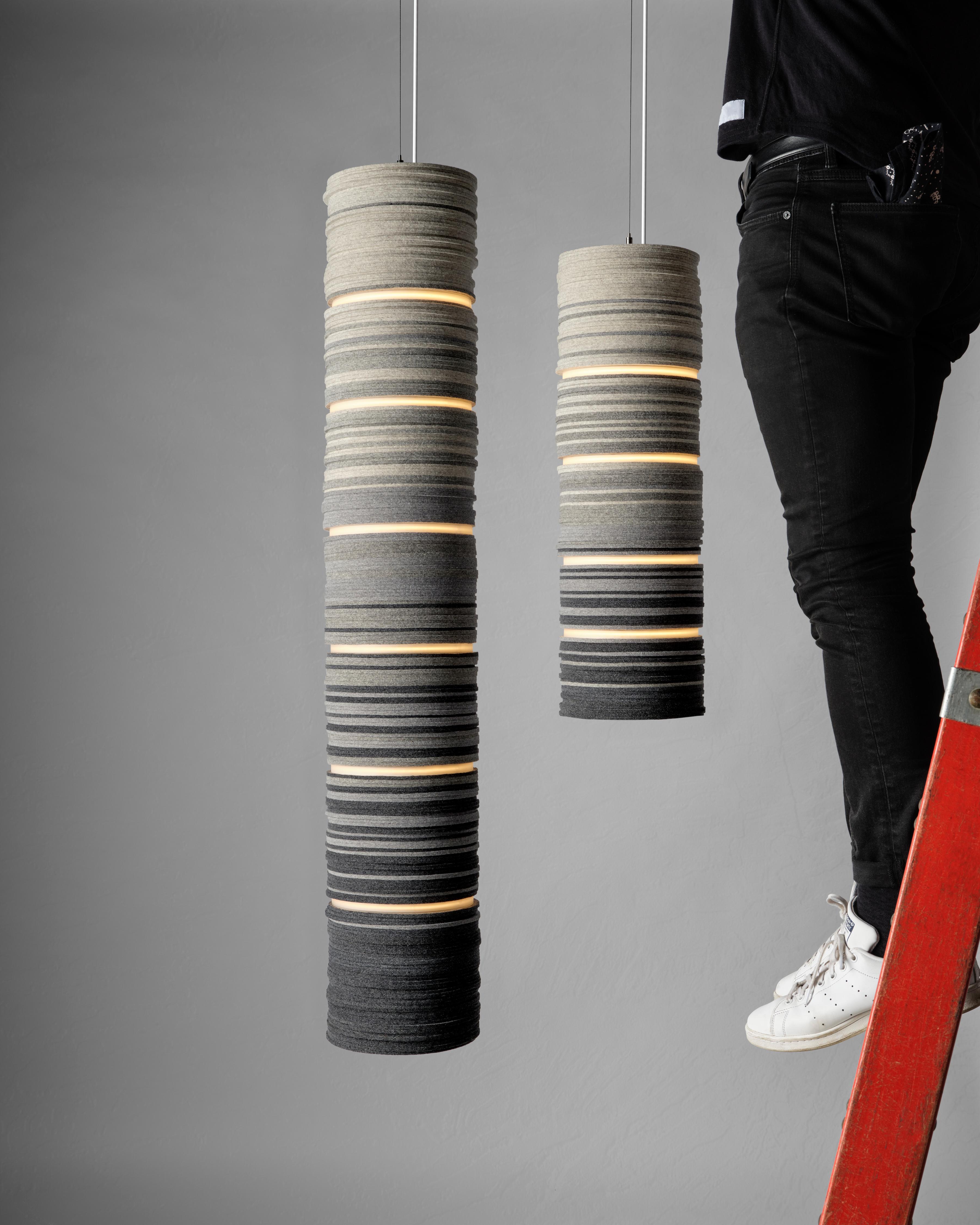 Canadese Hombre 'Long', lampadario in feltro, Anthony Frank Keeler in Stackabl in vendita