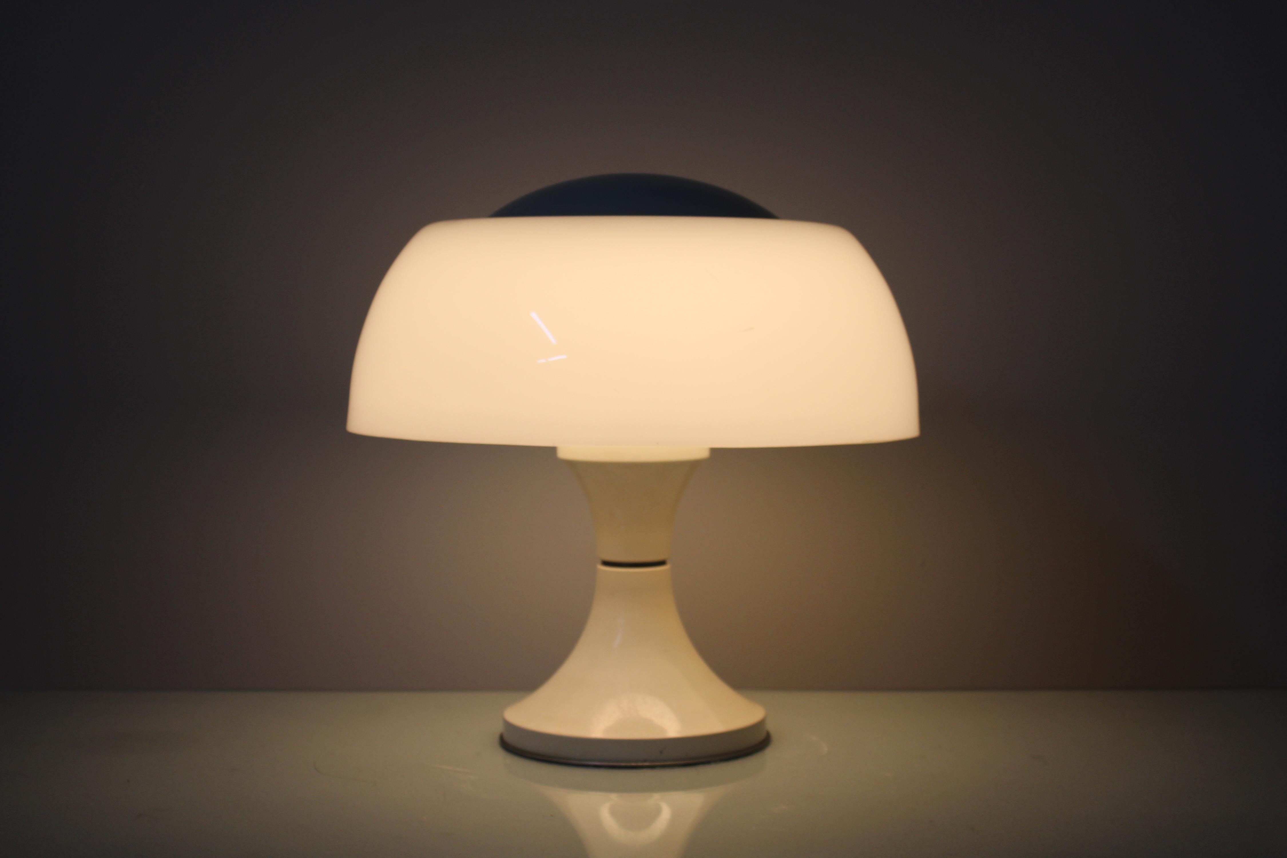 Lampe « Home » par  Lampe de bureau Sciolari pour Valenti en verre, métal et perspex 1968 en vente 4