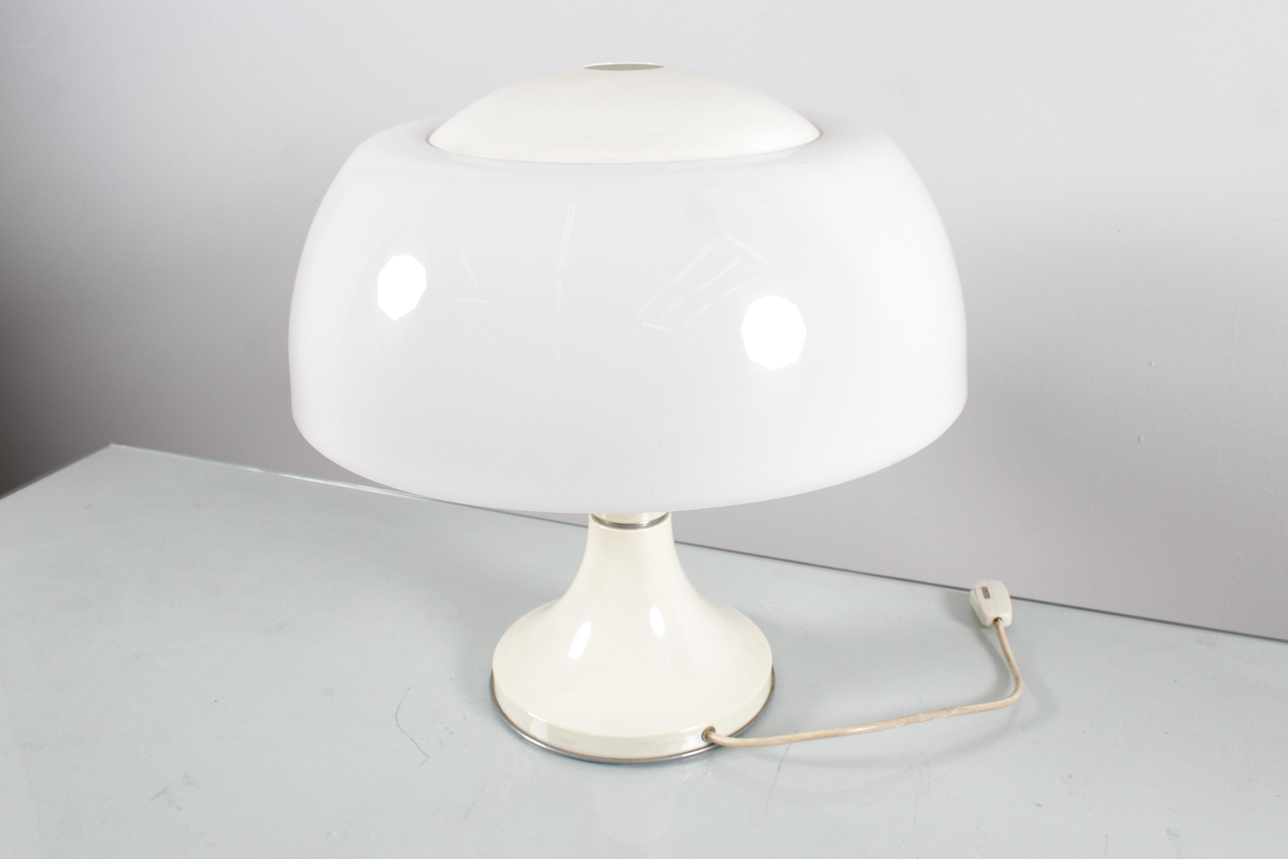 Plexiglas Lampe « Home » par  Lampe de bureau Sciolari pour Valenti en verre, métal et perspex 1968 en vente