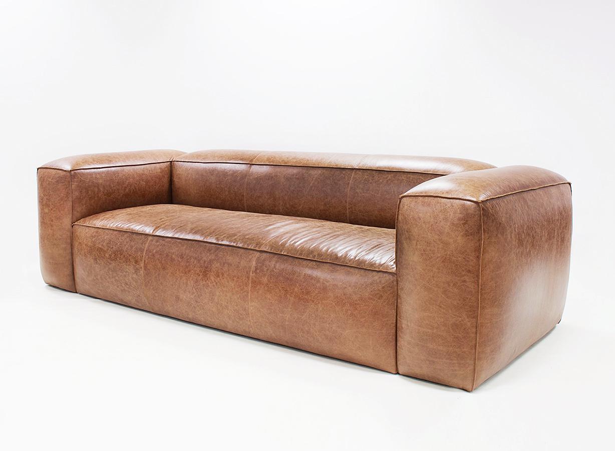 Sofa homeboy with structure in solid wood,
upholstered and covered with high quality
brown genuine leather Cat A.