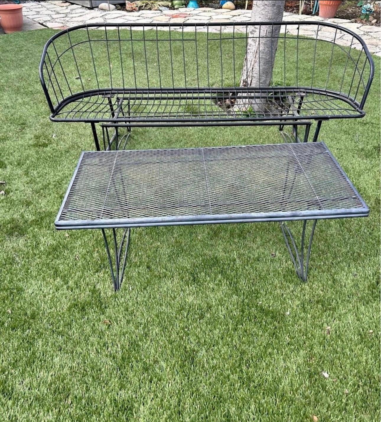 Metal Homecrest Grenada loveseat Glider with cushions  and coffee table, Circa 1960’s For Sale