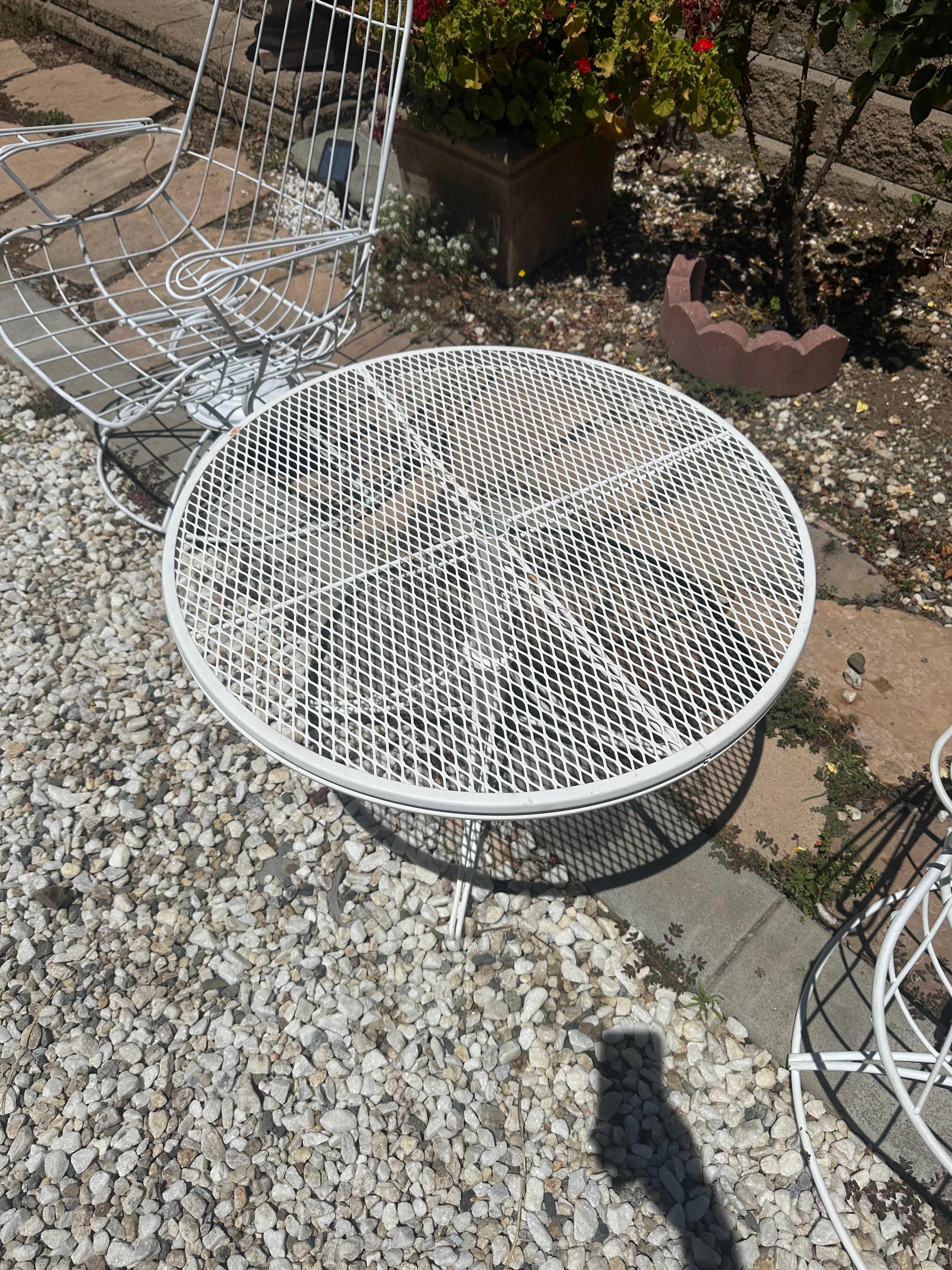 Homecrest Mid Century Modern Patio Set, 2 armchairs+adjusting height round table In Good Condition For Sale In San Jose, CA