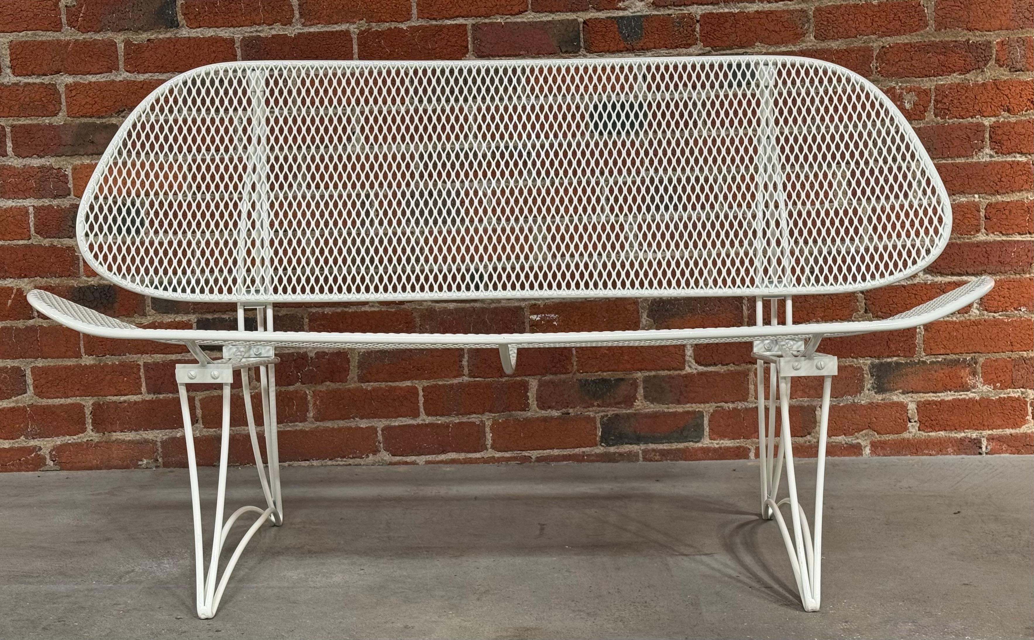 Homecrest Settee and Coffee Table Patio Furniture Set circa 1960s For Sale 2