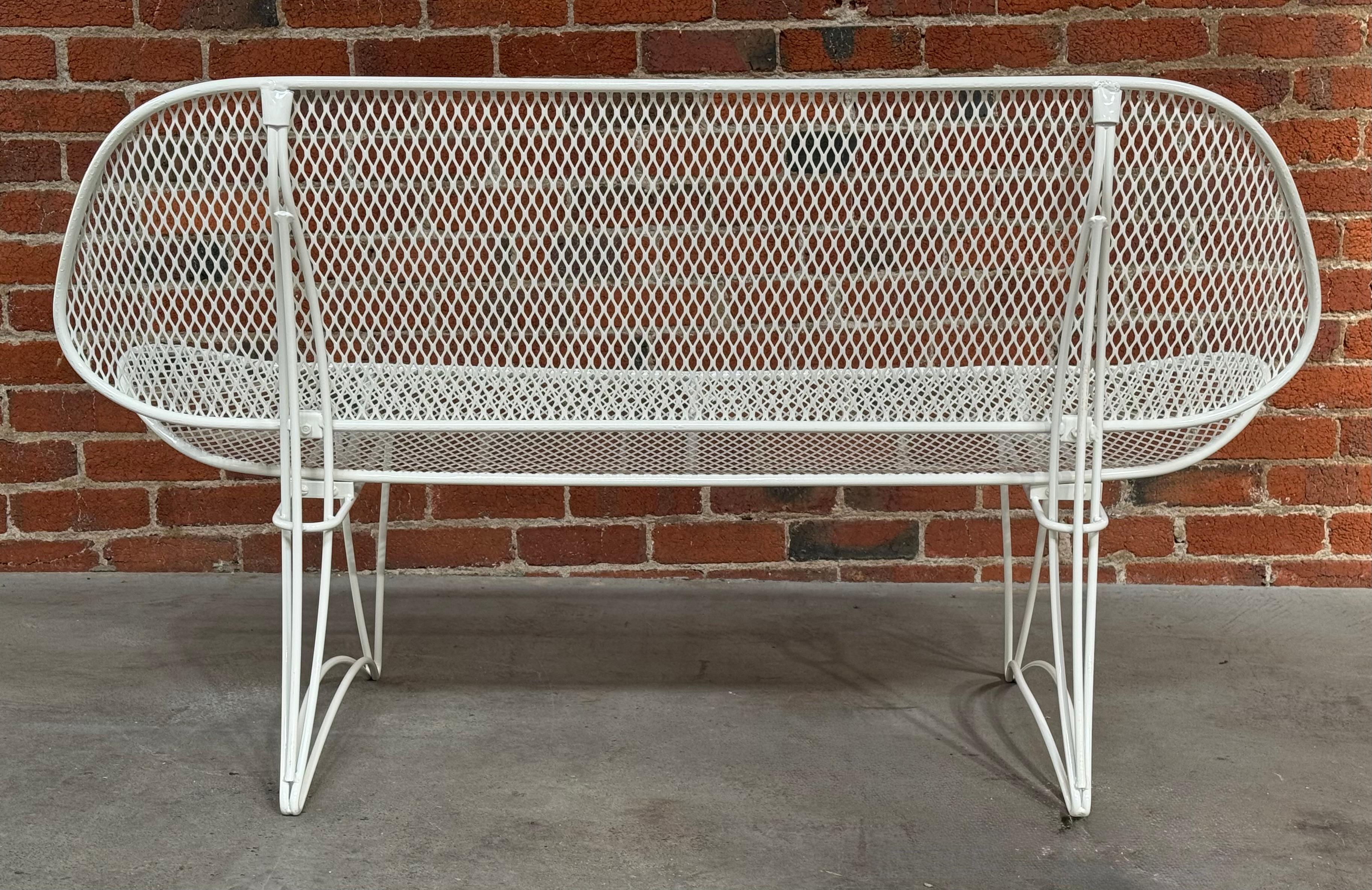 Mid-20th Century Homecrest Settee and Coffee Table Patio Furniture Set circa 1960s For Sale