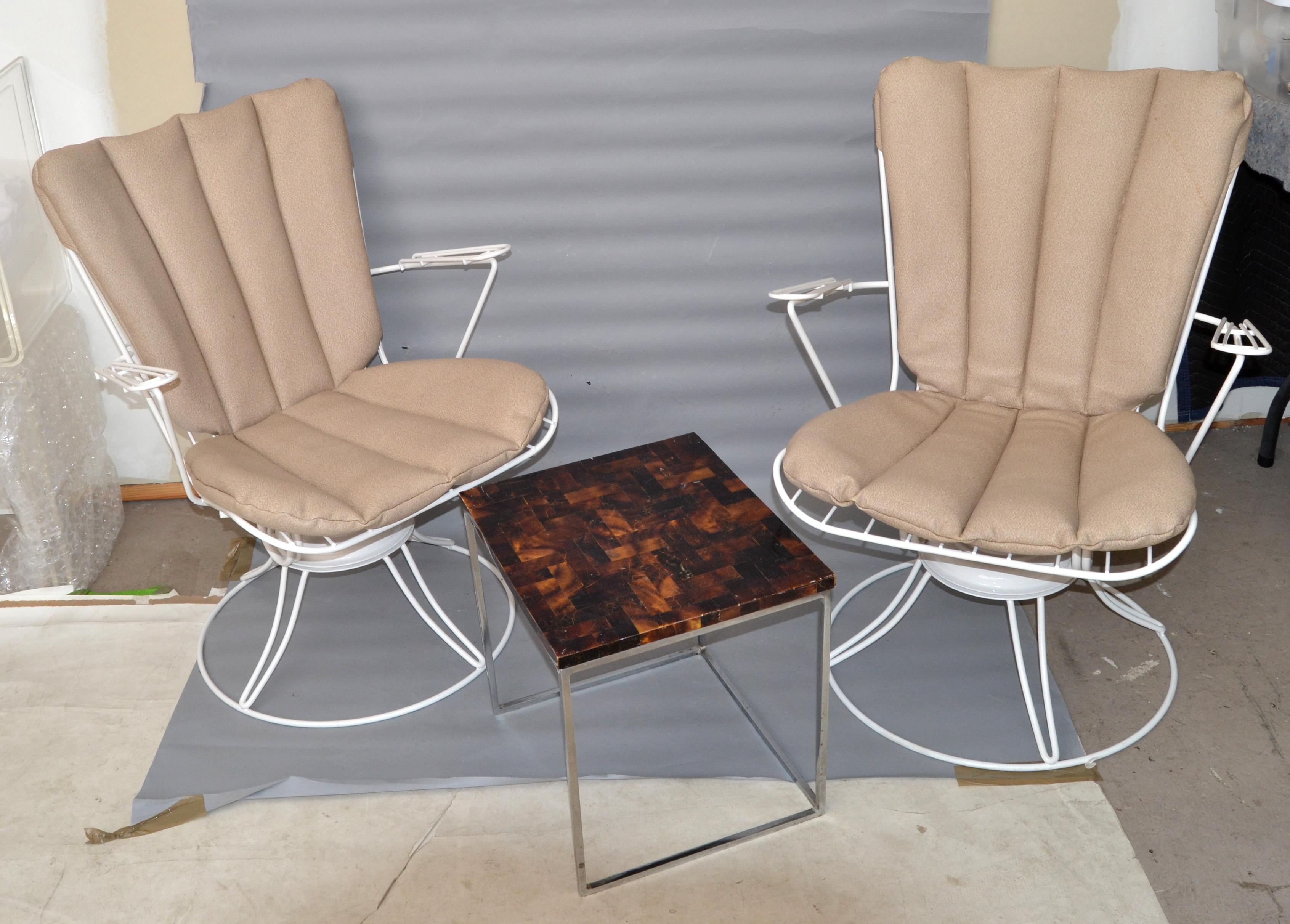 Homecrest Vintage Mid-Century Modern Metal Patio Swivel Lounge Chairs, Set of 4 In Good Condition In Miami, FL