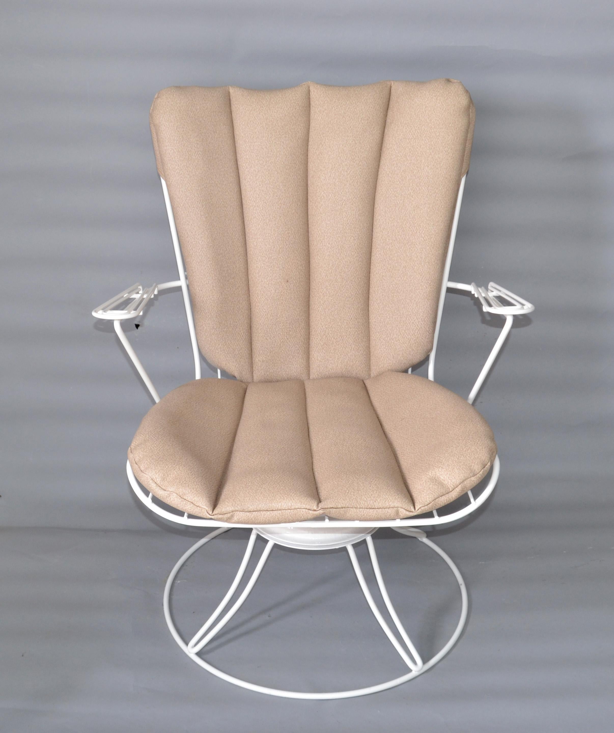 Mid-20th Century Homecrest Vintage Mid-Century Modern Metal Patio Swivel Lounge Chairs, Set of 4